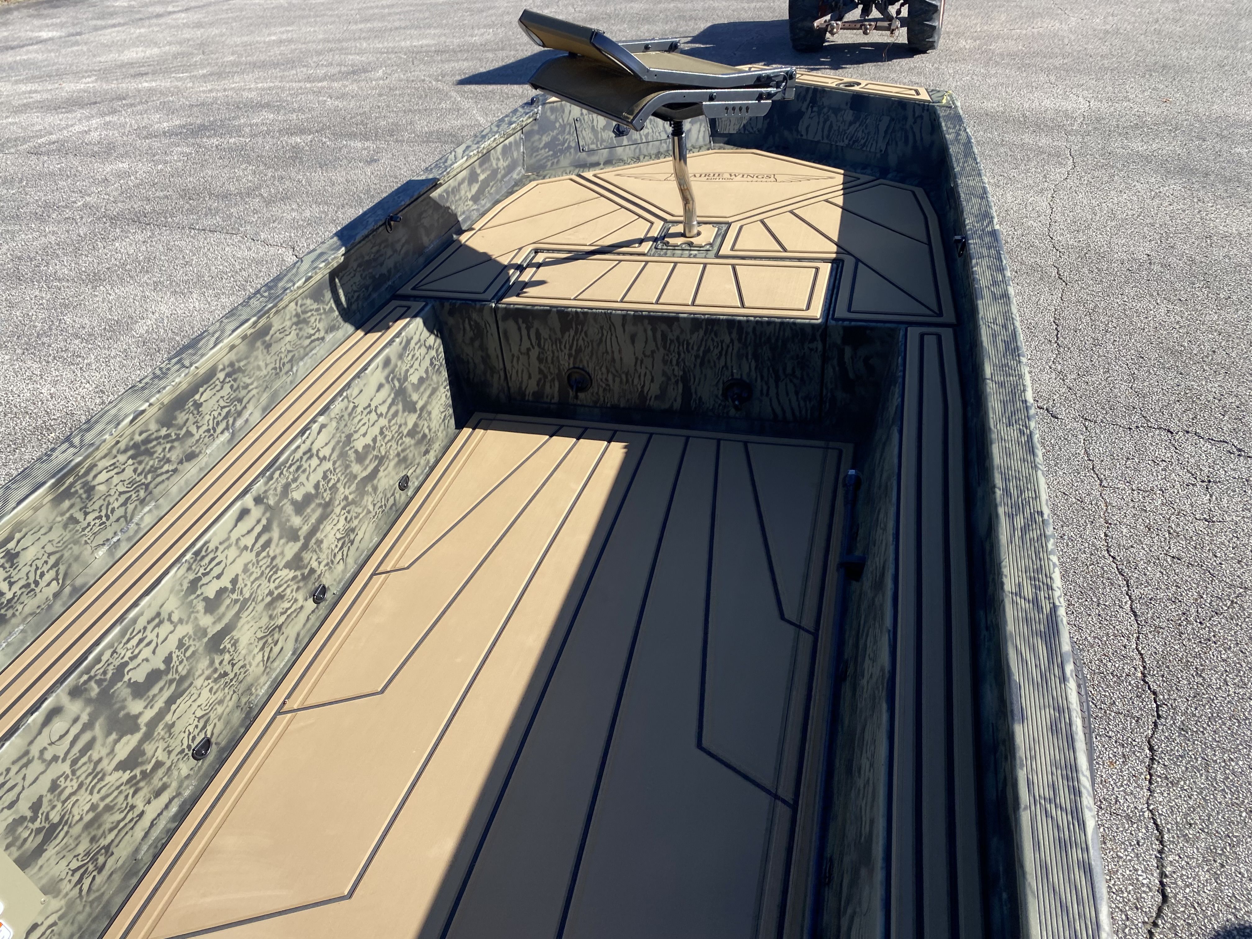 2026 Tracker 1650 T - 10