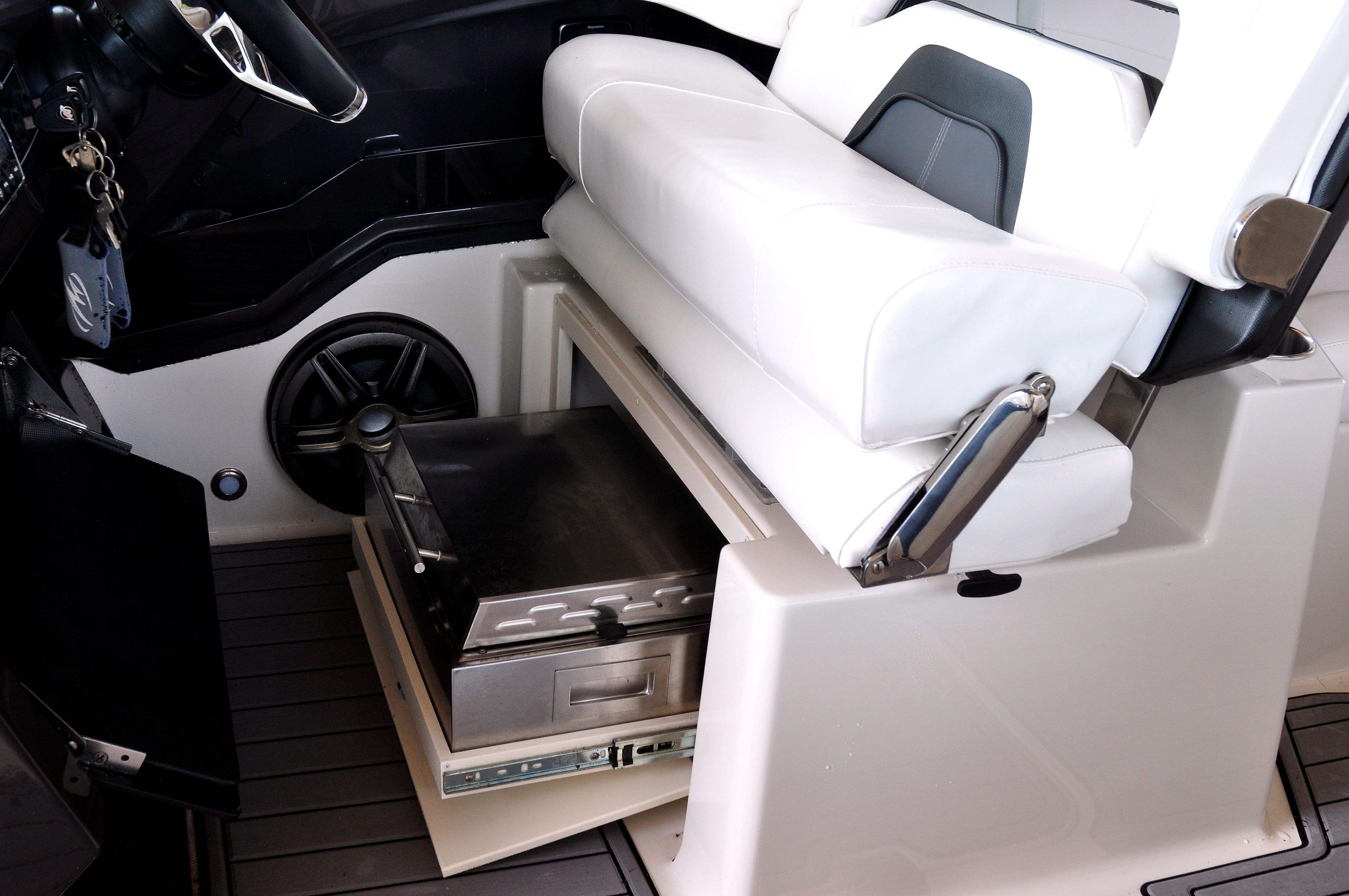 2014 Monterey 328SS Super Sport - 67