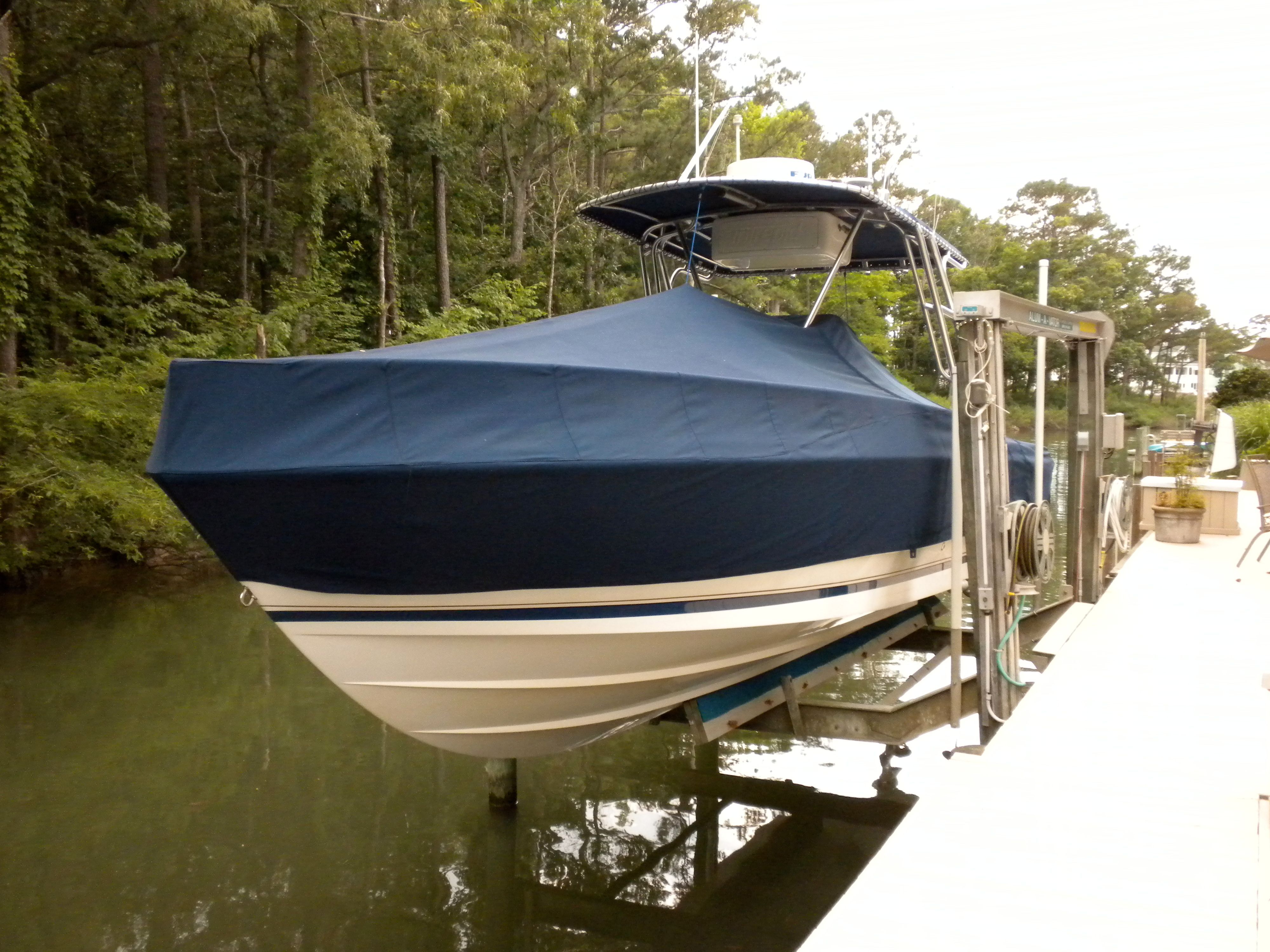 2001 Intrepid 322 Cuddy - 5