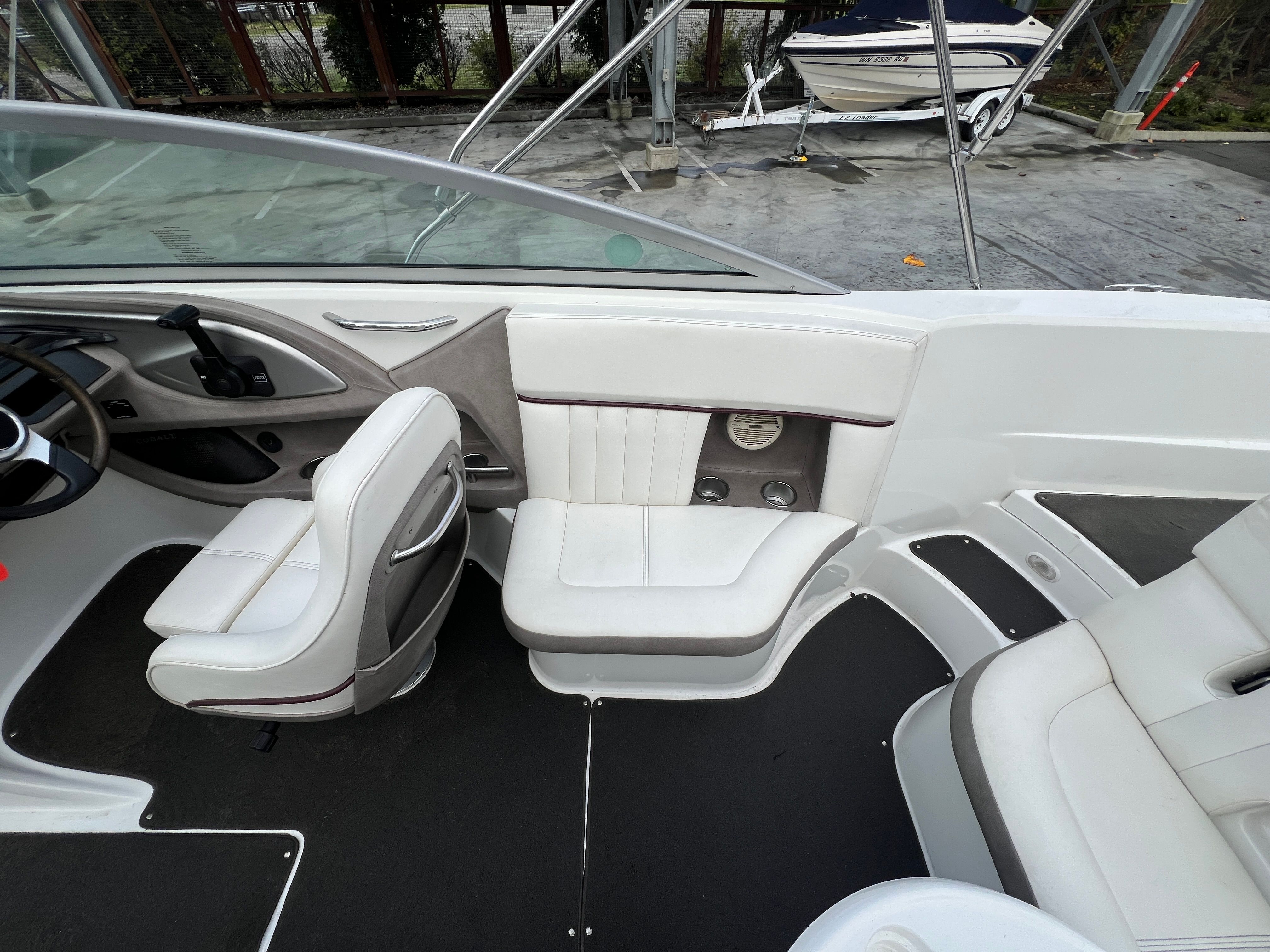 2005 Cobalt 272 - 15