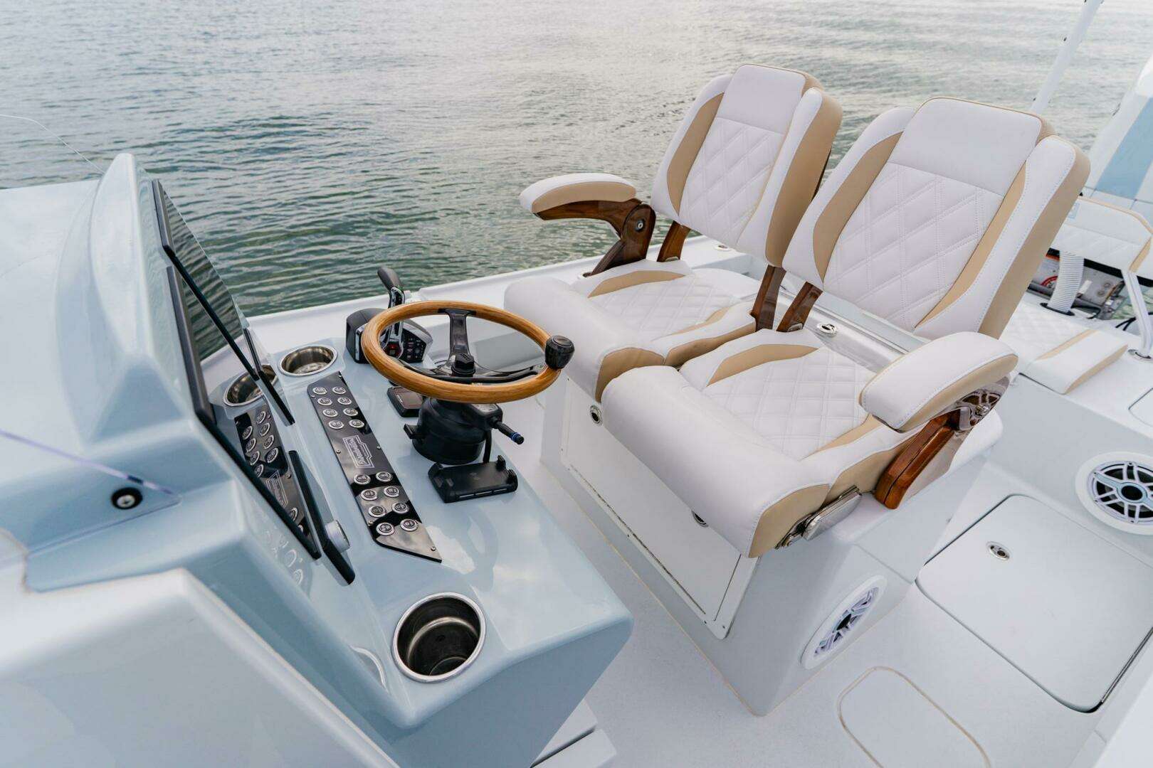 2026 Broadwater Boatworks 25 Bay Cat - Image 25
