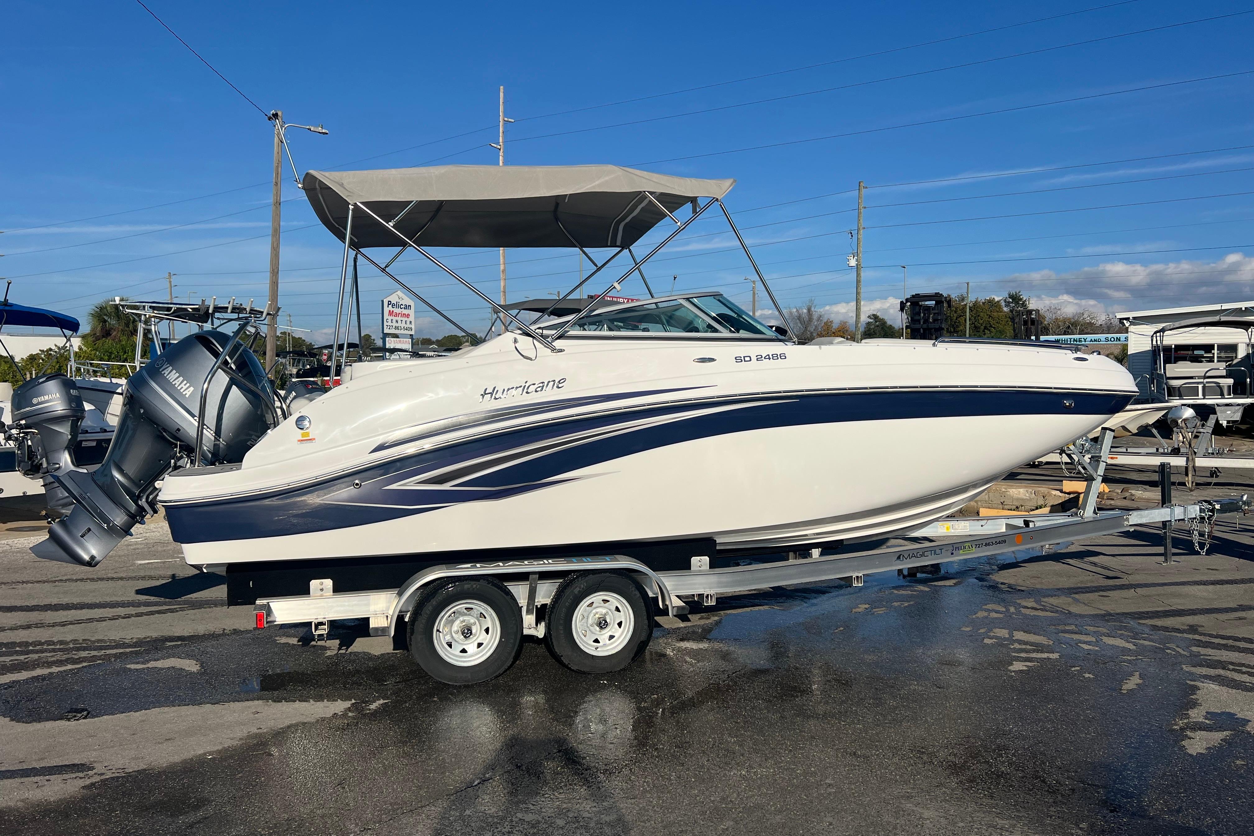 2026 Hurricane SunDeck 2486 OB