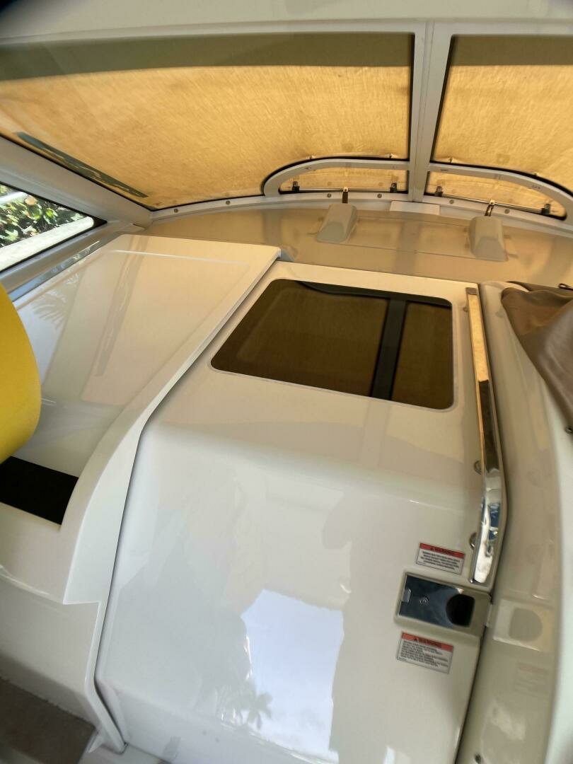 2010 Sea Ray 45 Sundancer - Image 63