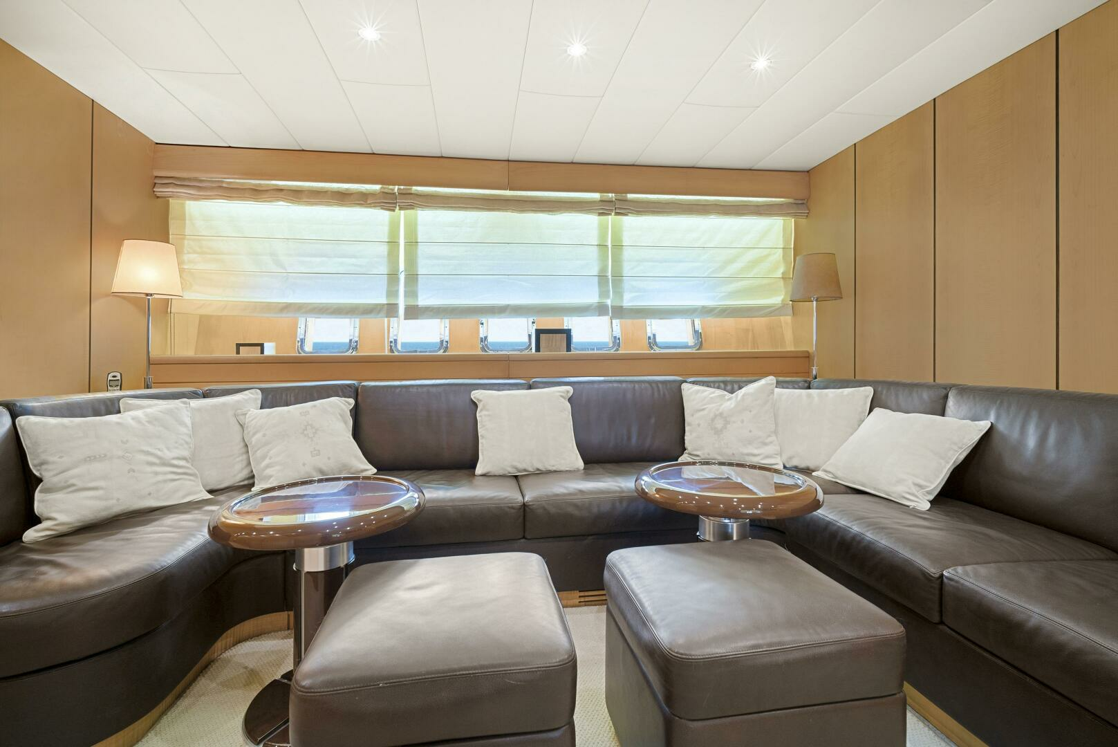 2001 Mangusta 72 - Image 52