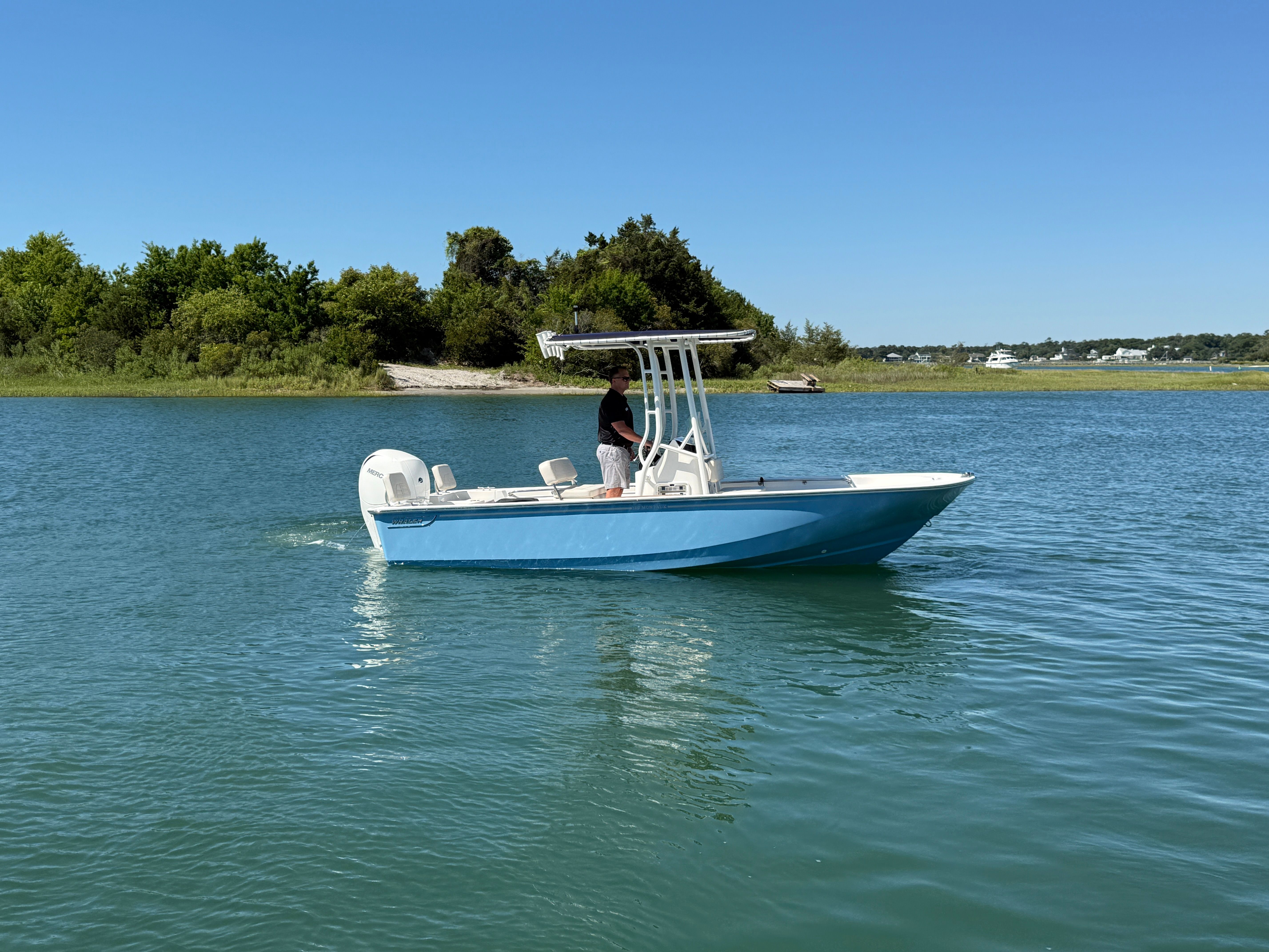 2026 Boston Whaler 190 Montauk