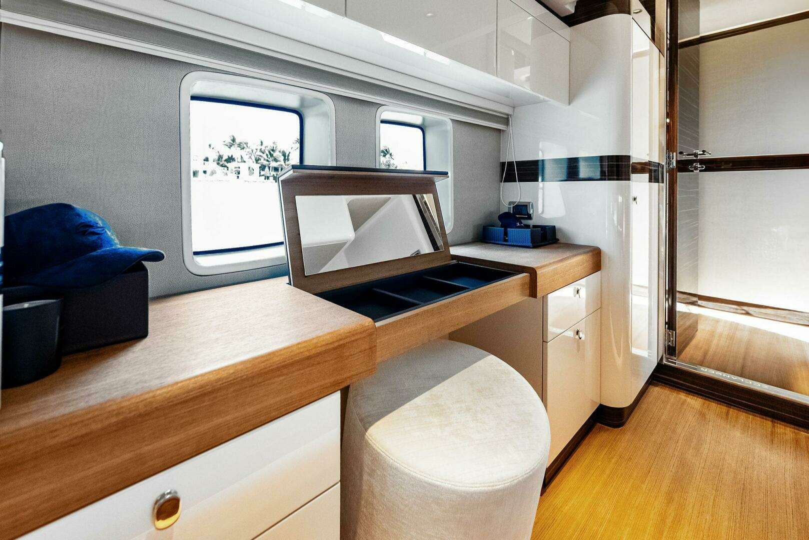 2024 Zeelander Z5 - Image 47