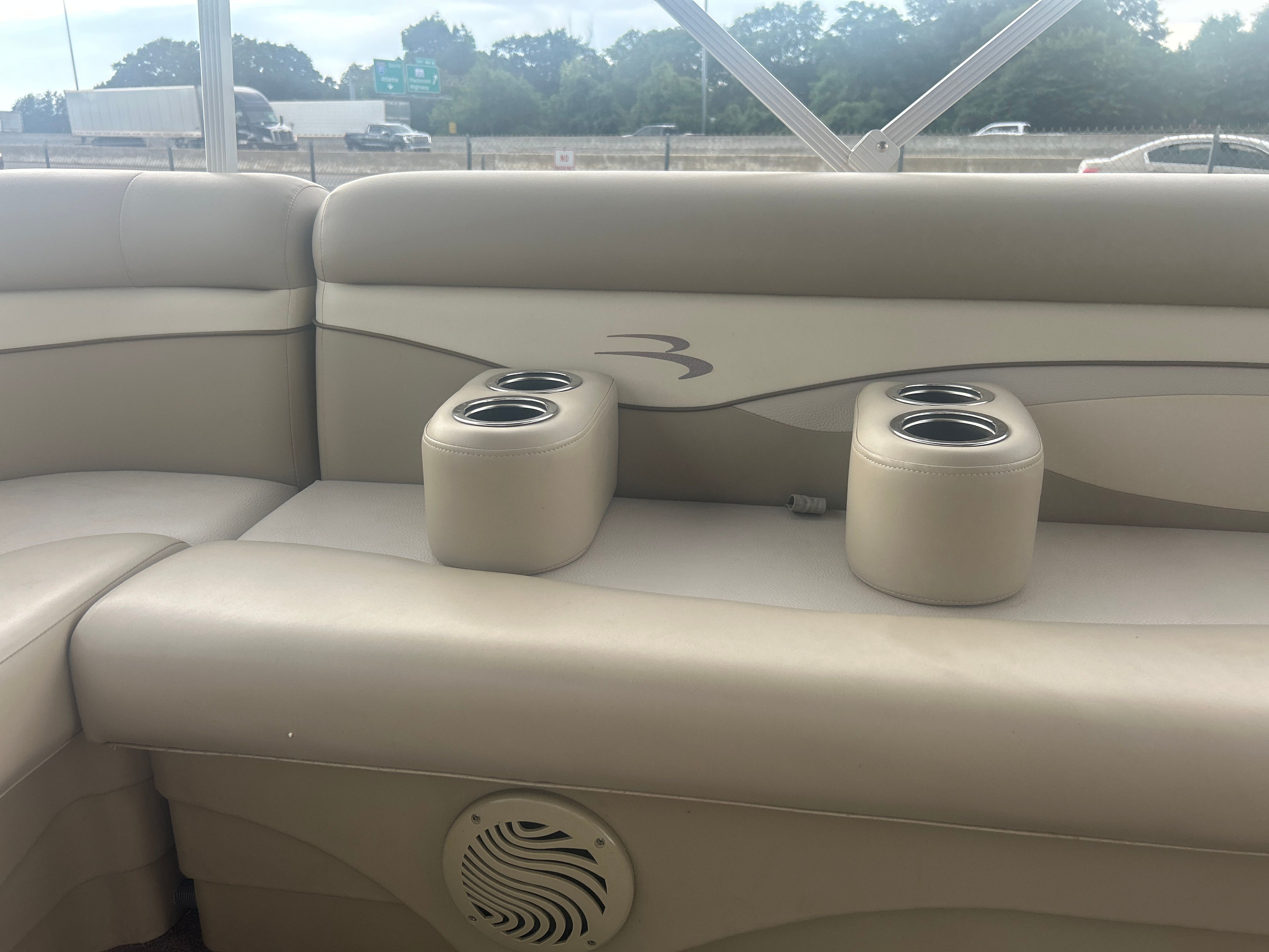 2012 Bennington 22SL - 19