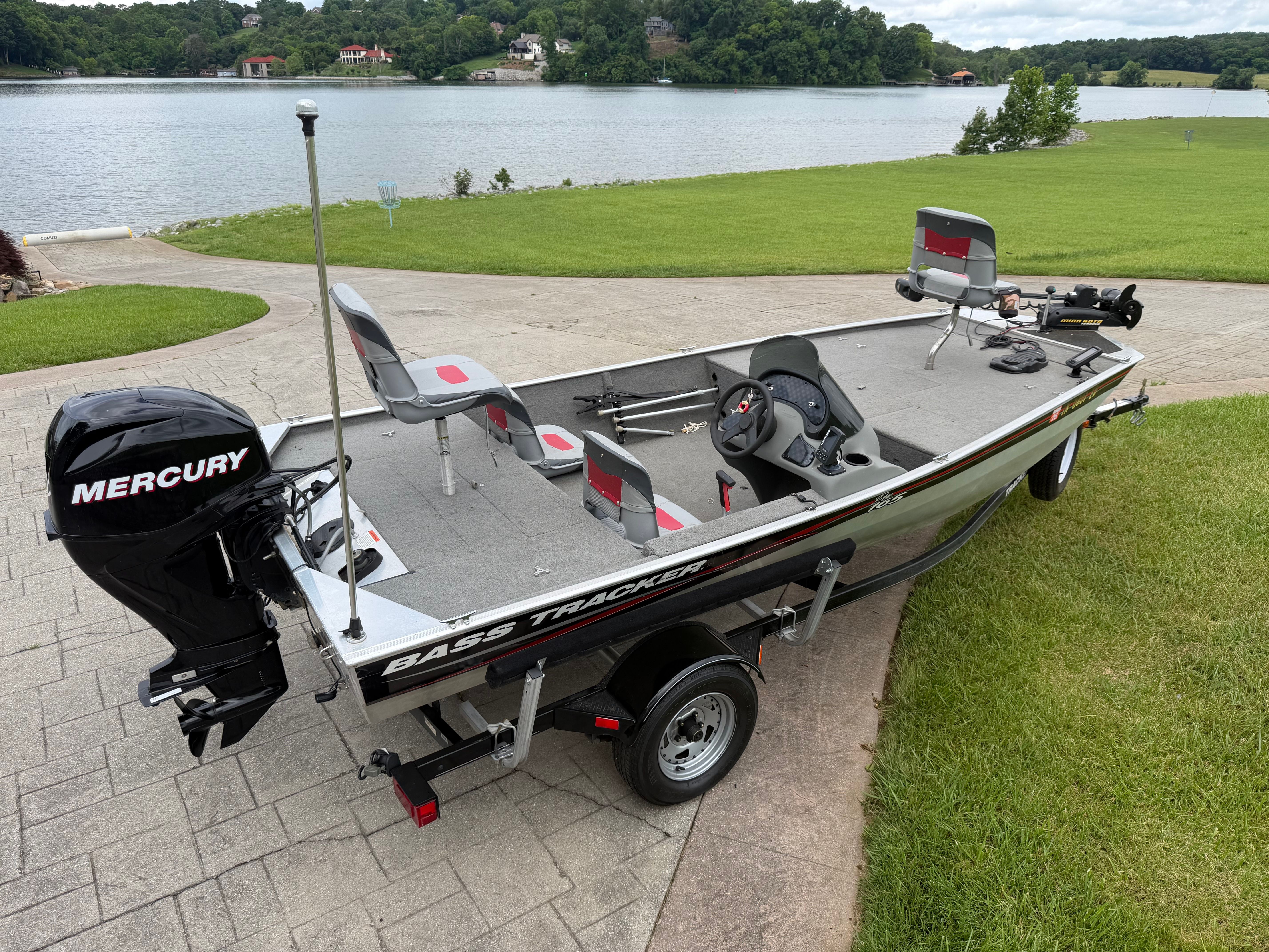 2012 Bass Tracker Pro 165 - 4