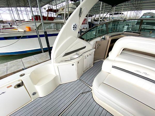 Port cockpit