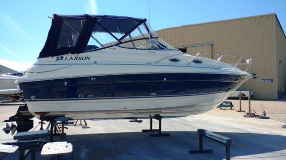 2008 Larson Cabrio 260