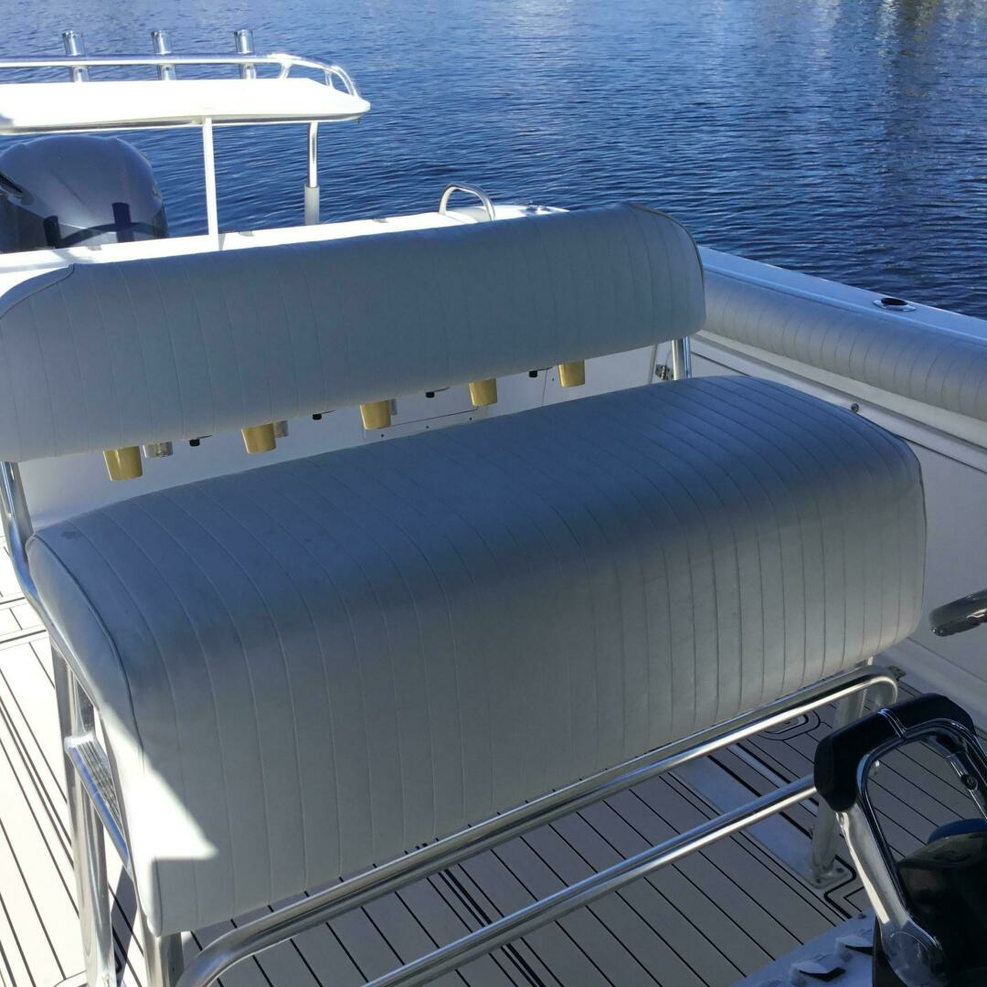 2004 Century 3200 Center Console - Image 11