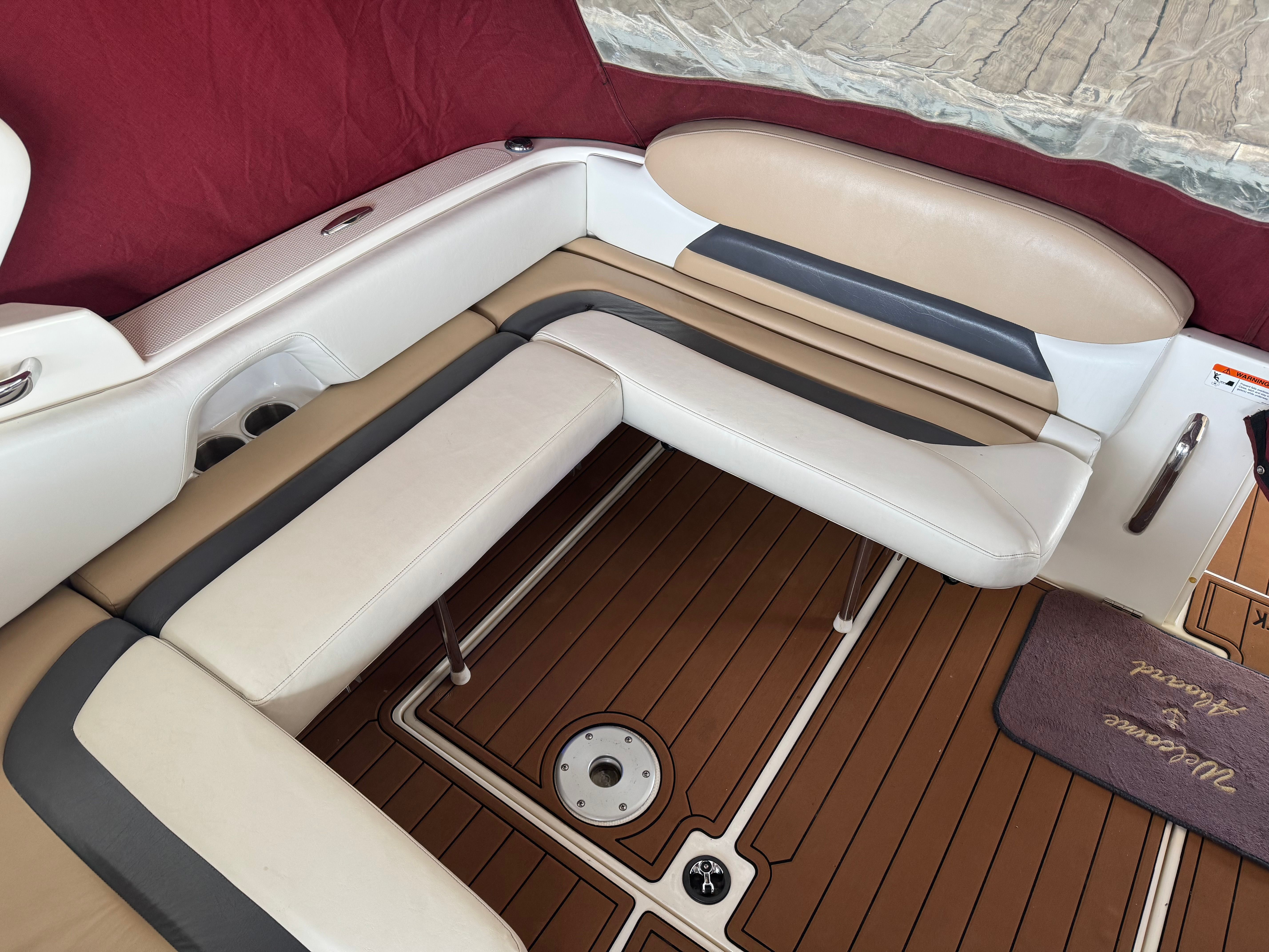 2011 LARSON CABRIO 857 - Image 22