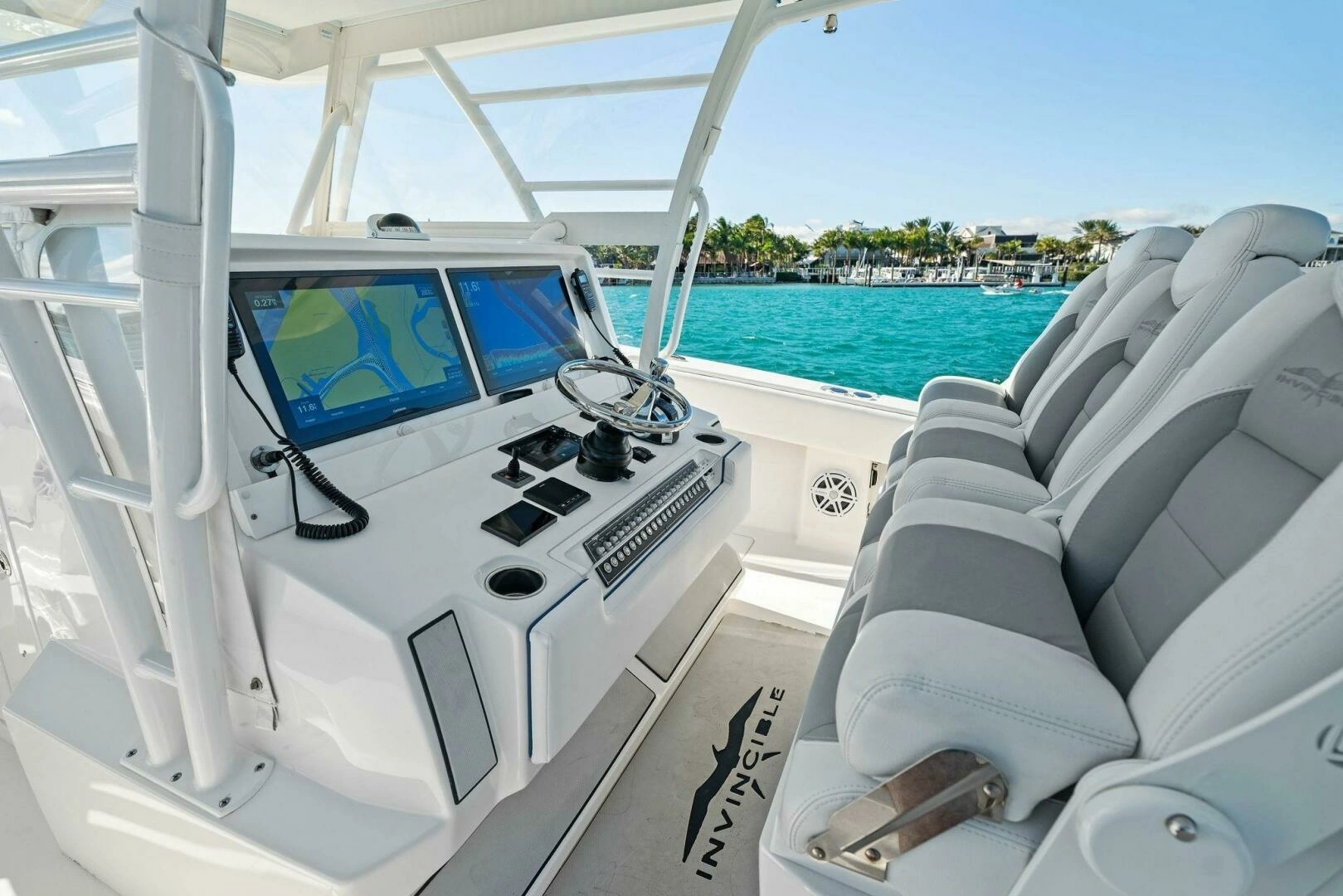 2019 Invincible 42 Open Fisherman - Image 9