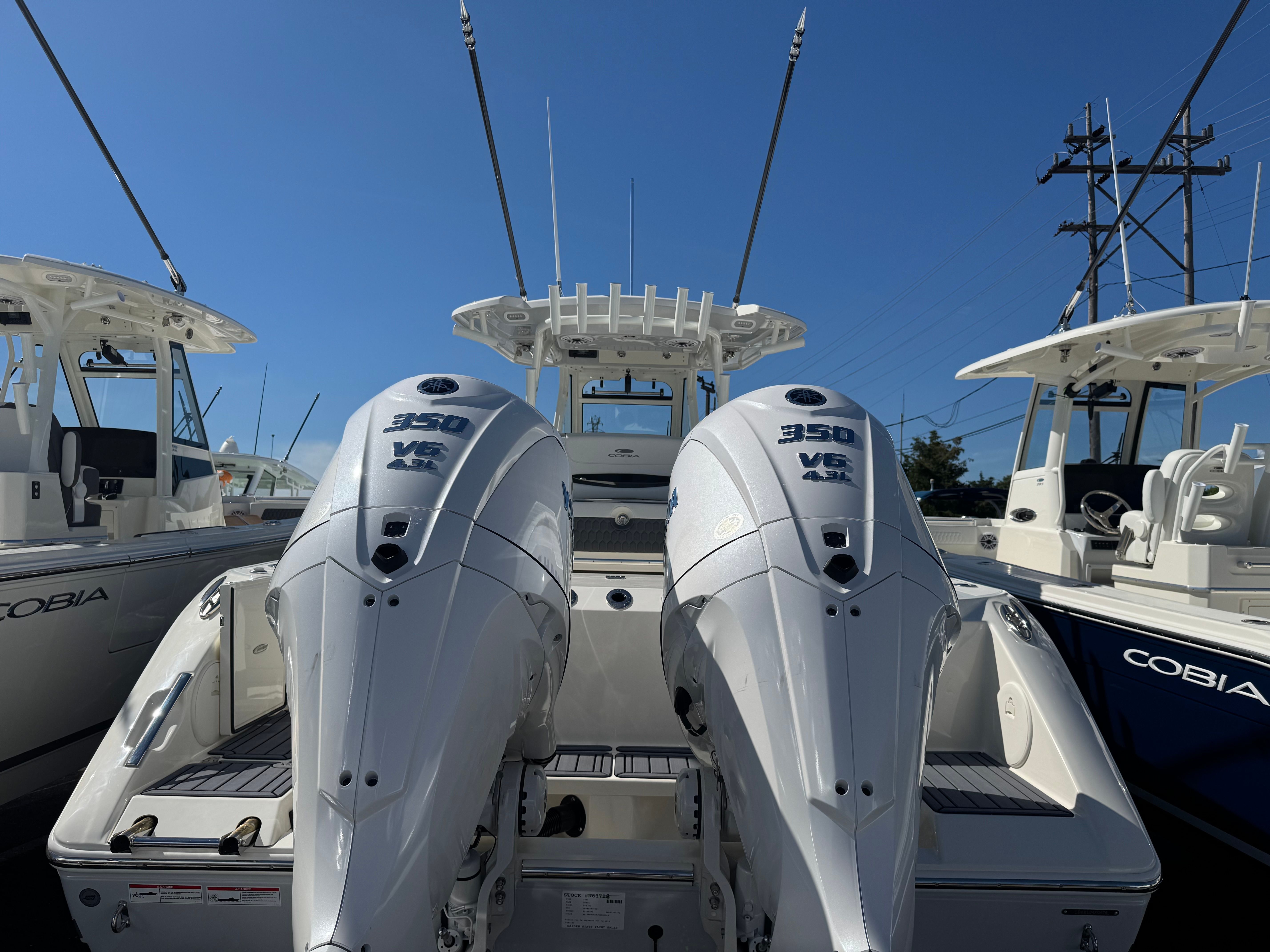 2026 COBIA 305 CC - Image 19