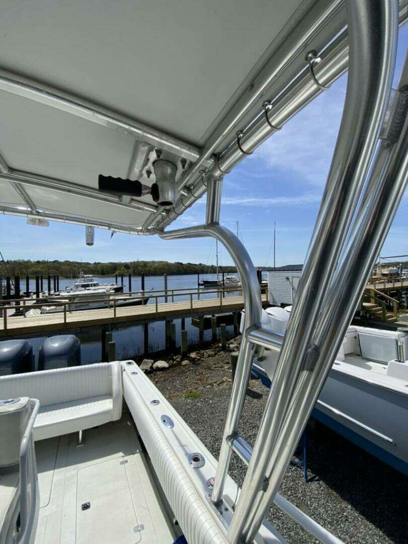 1997 Intrepid 339wa - Image 30