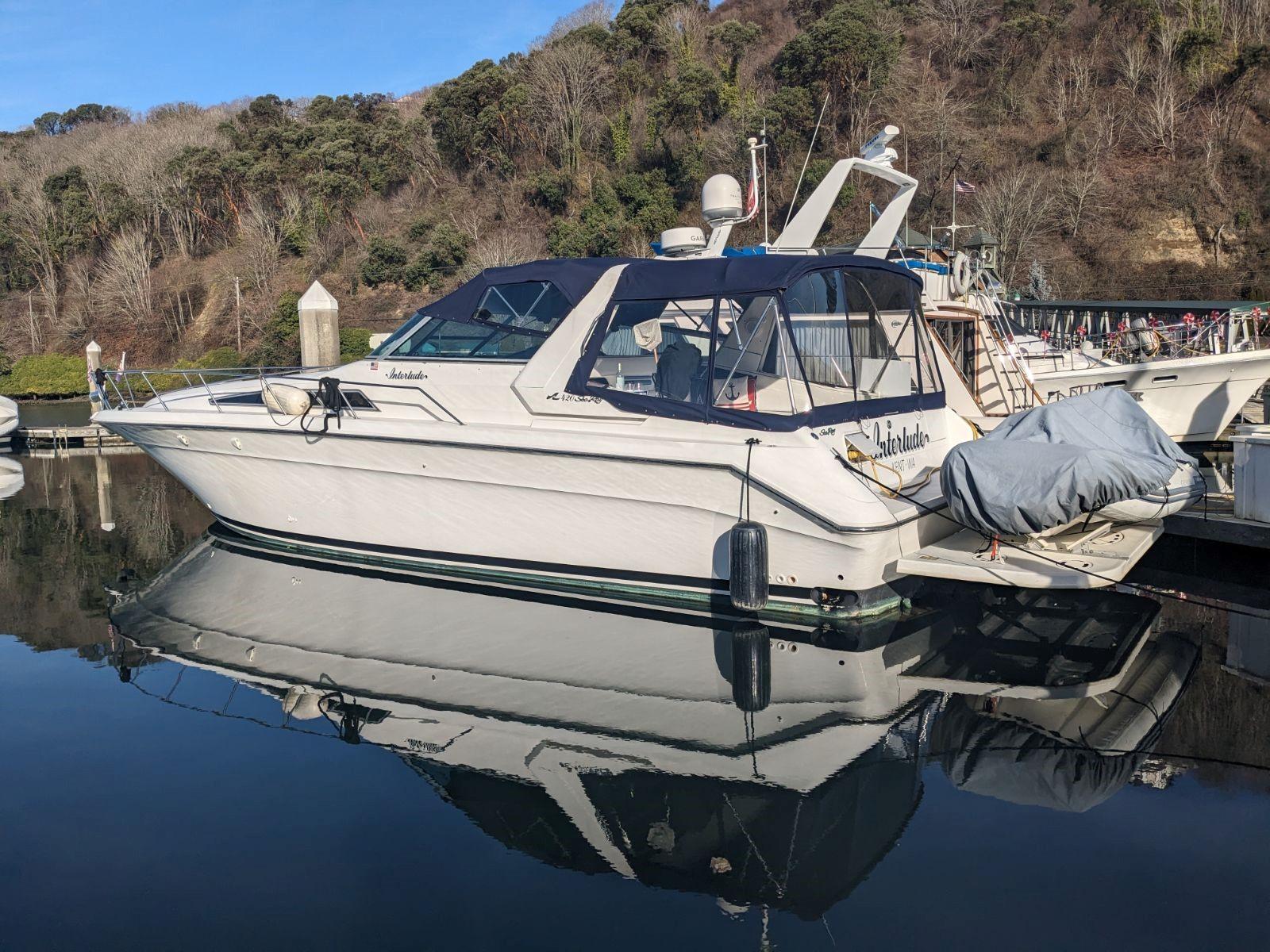 1989 Sea Ray 420 Sundancer