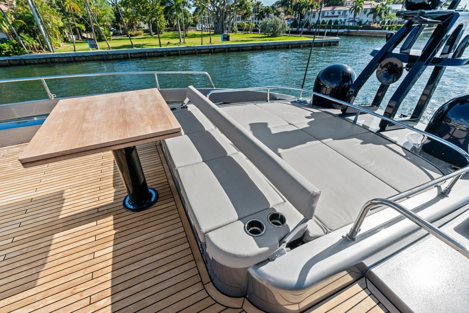 2025 Pershing GTX80 - Image 25