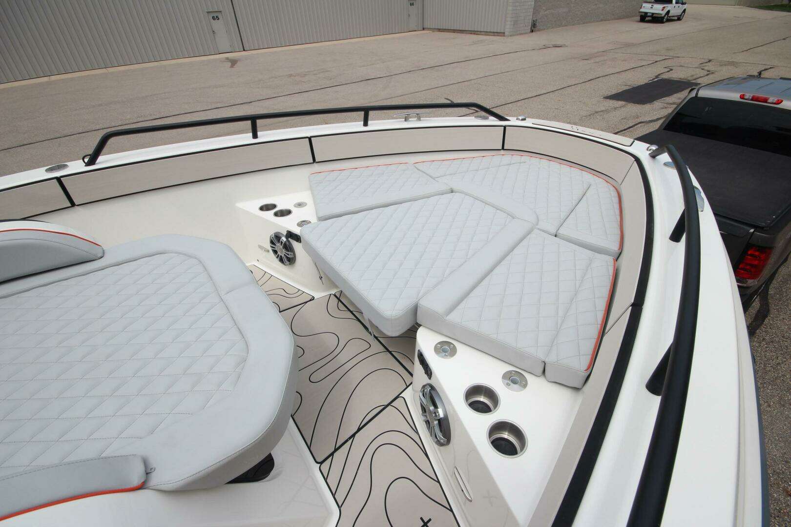 2025 Zodiac X10CC Twin Mercury 400's w/ Joystick - Image 37