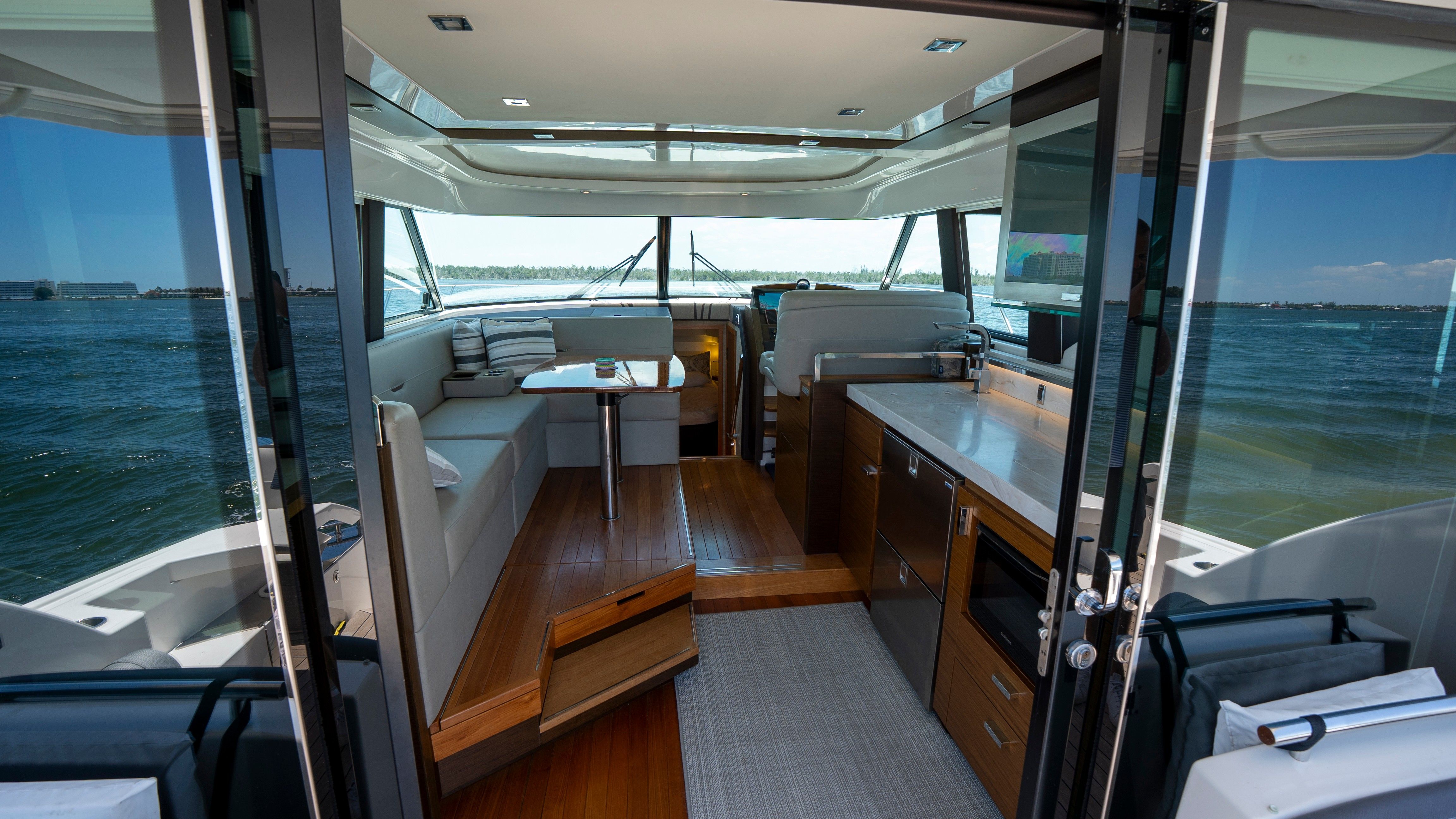 2018 Tiara Yachts 44 Coupe - 30
