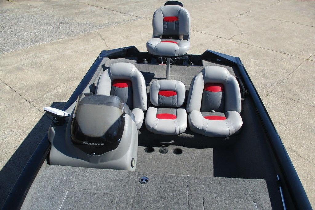 2017 Tracker Pro Team 175 TXW boat interior with gray and red seating.