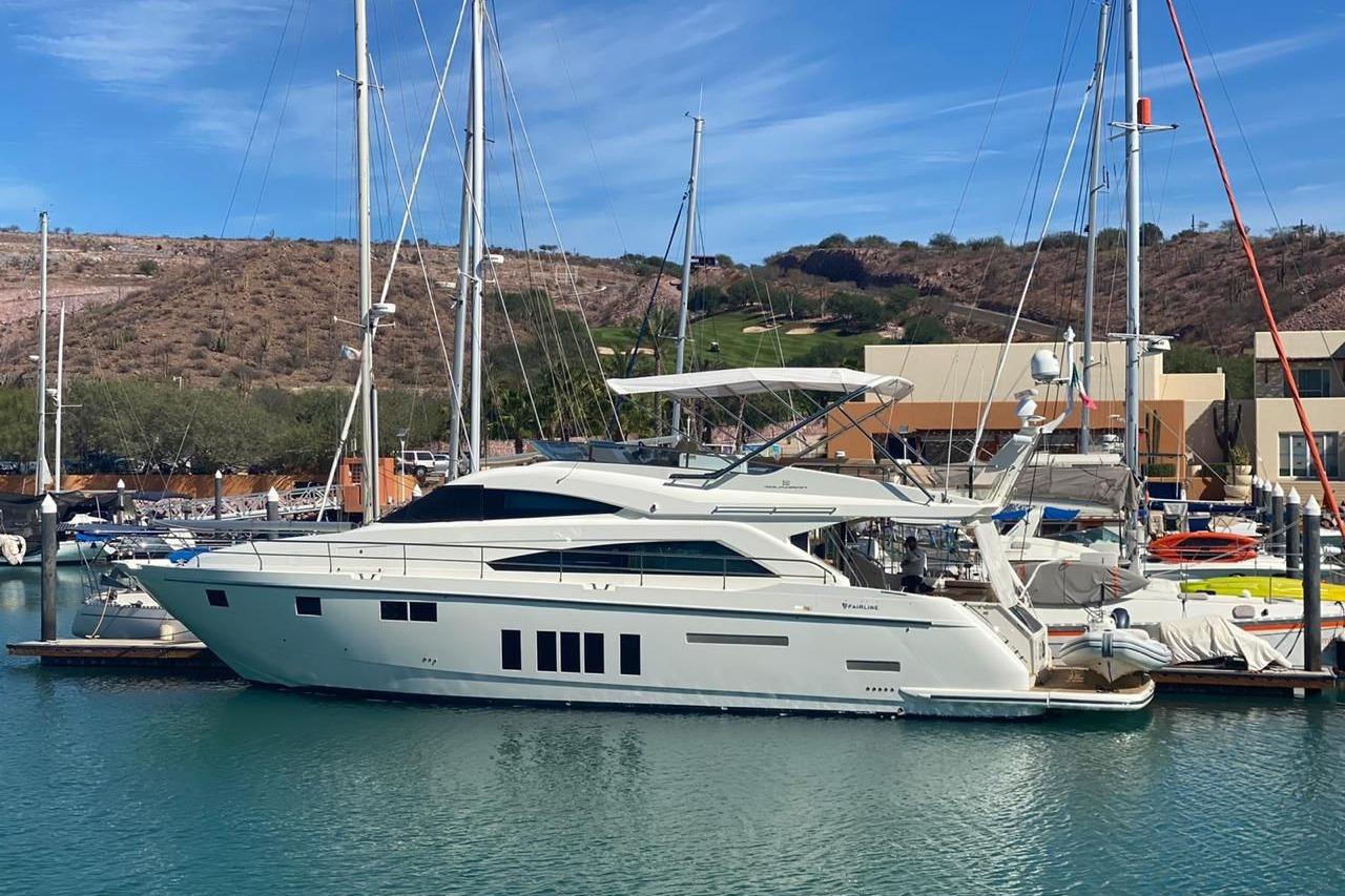 2012 Fairline Squadron 65