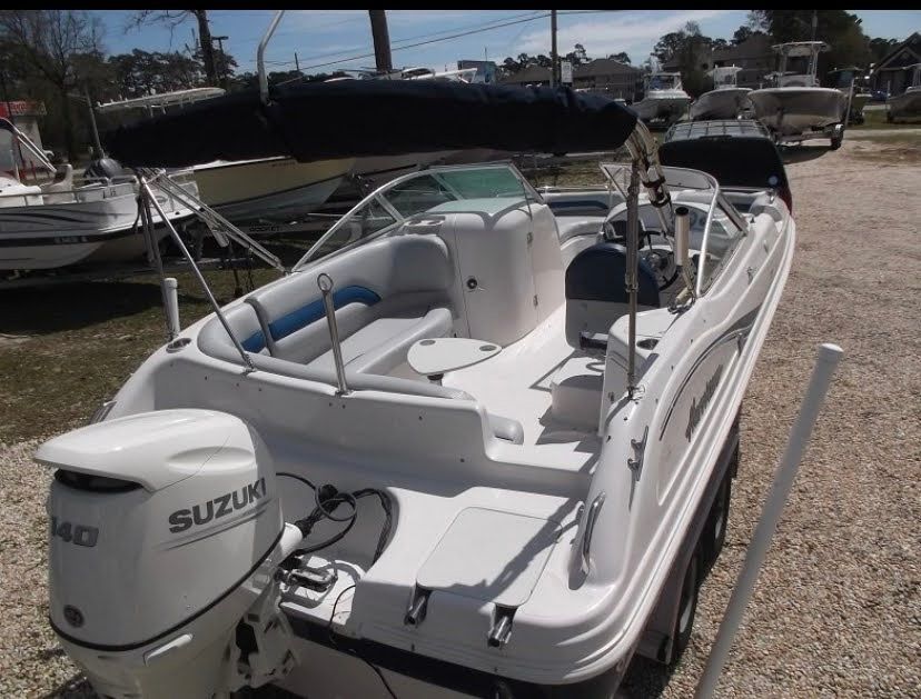 2003 Hurricane SunDeck 217 OB - 2