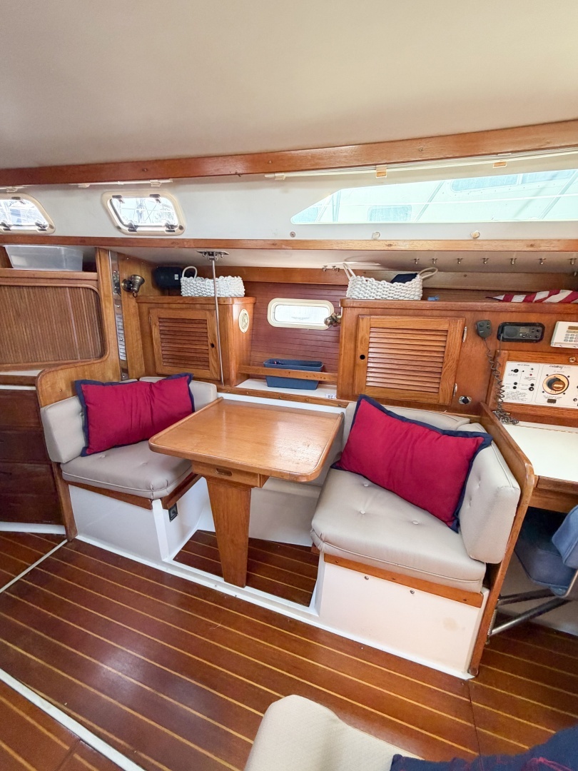 1996 Catalina 36 Mk II - Image 29