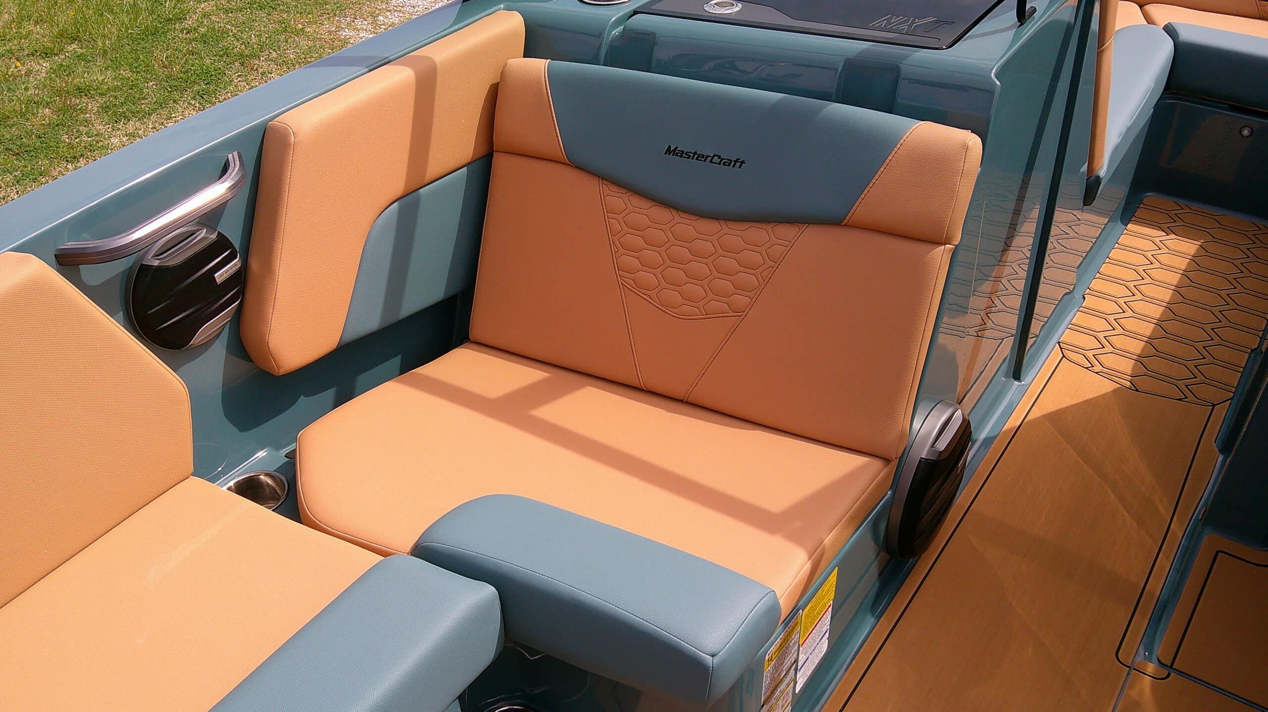 2026 MasterCraft NXT22 - 15