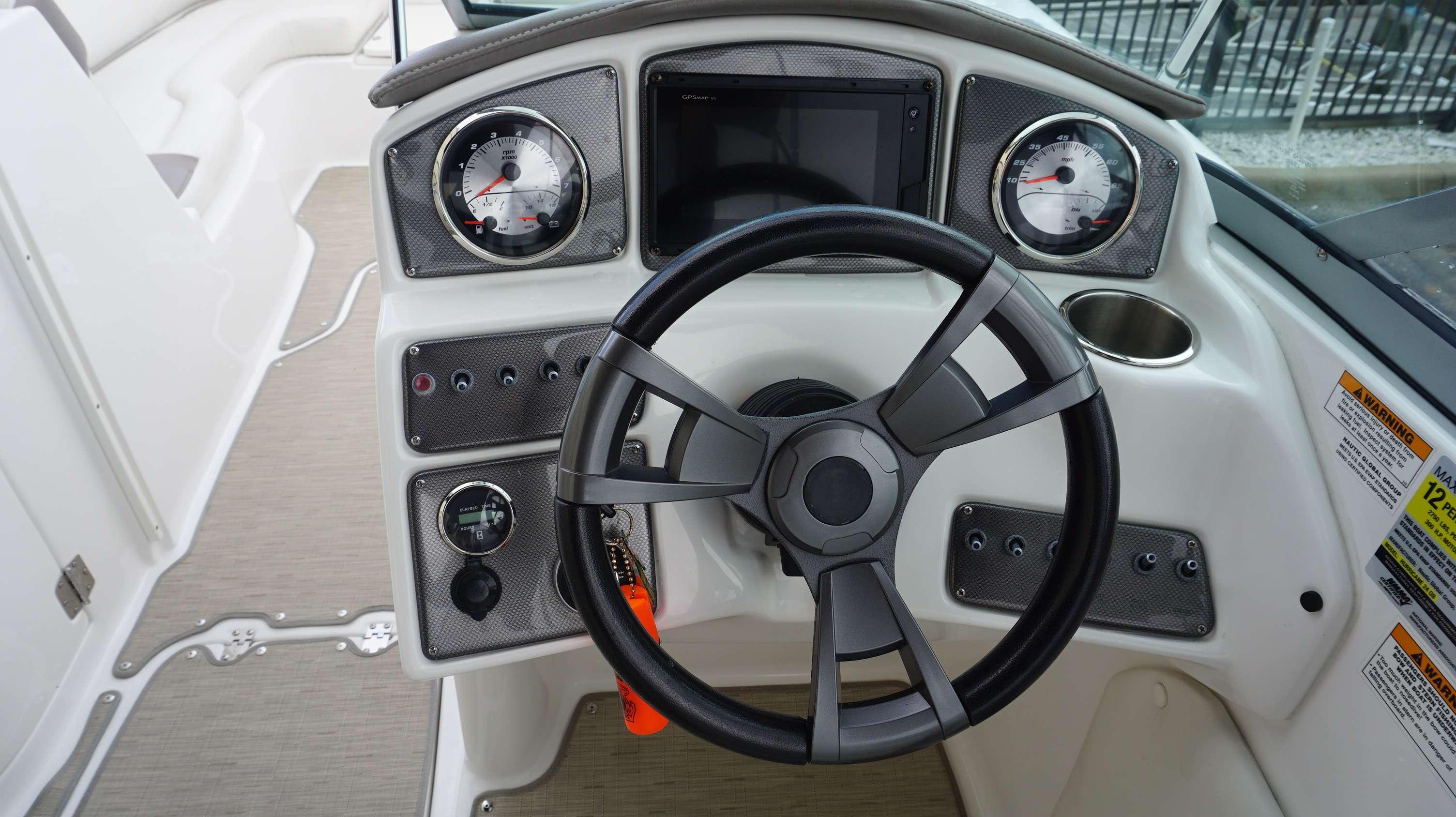 2015 Hurricane 2486SD - 7