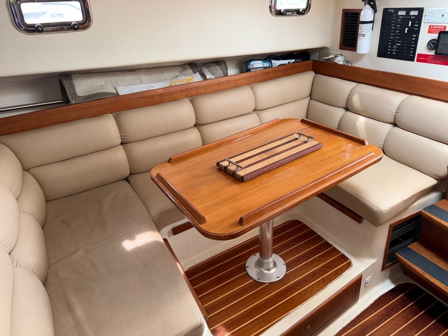 2003 Mainship 34' Pilot - Image 17
