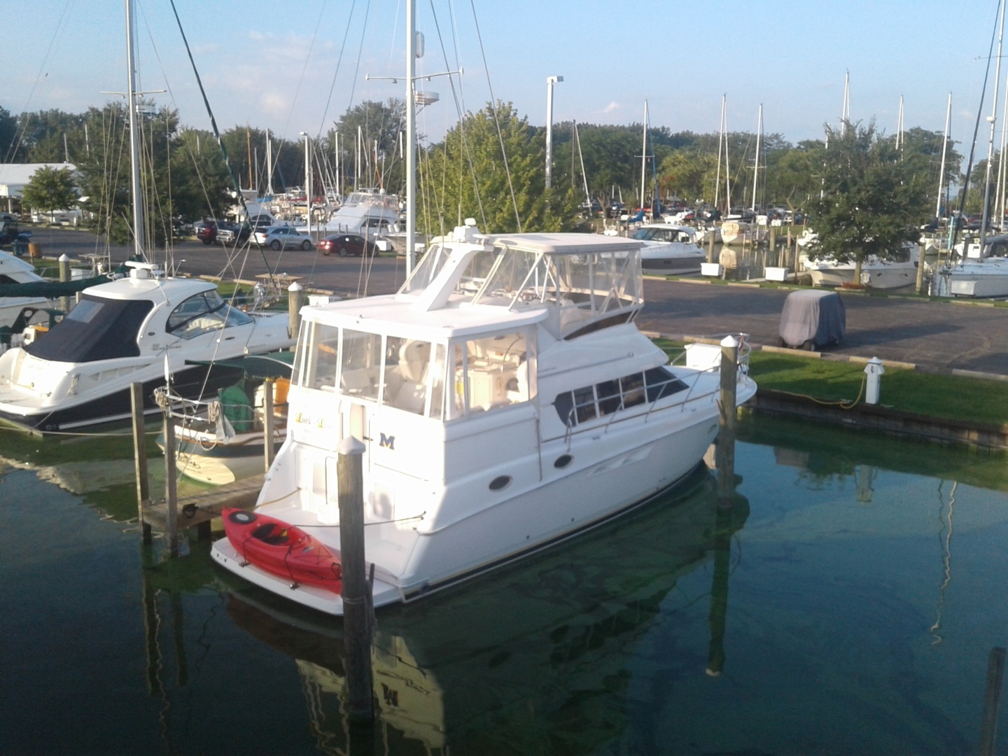 1999 Silverton 422 - Image 7