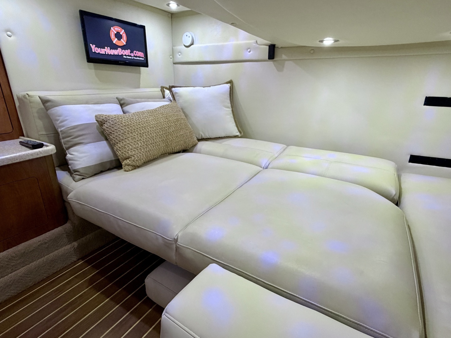 2007 Rinker 350 Express Cruiser - Image 66