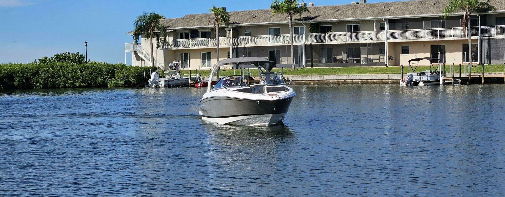 2010 Regal 2700 - Image 29