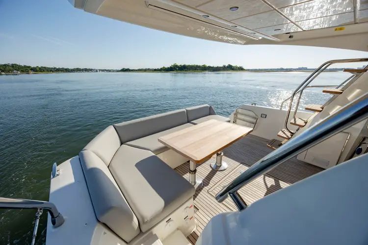 2024 Prestige 460 - Image 18