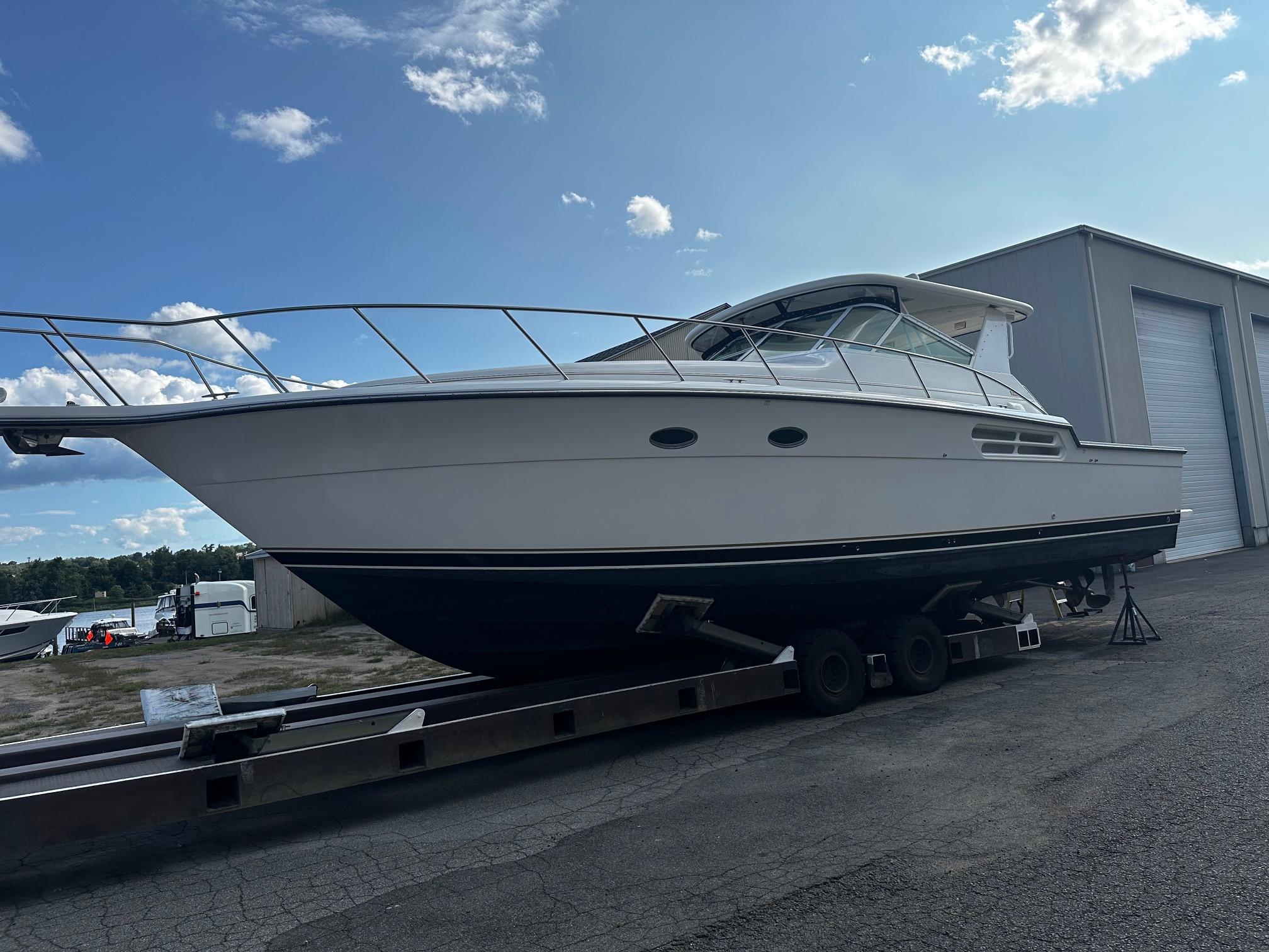 1999 Tiara Yachts 43 Open