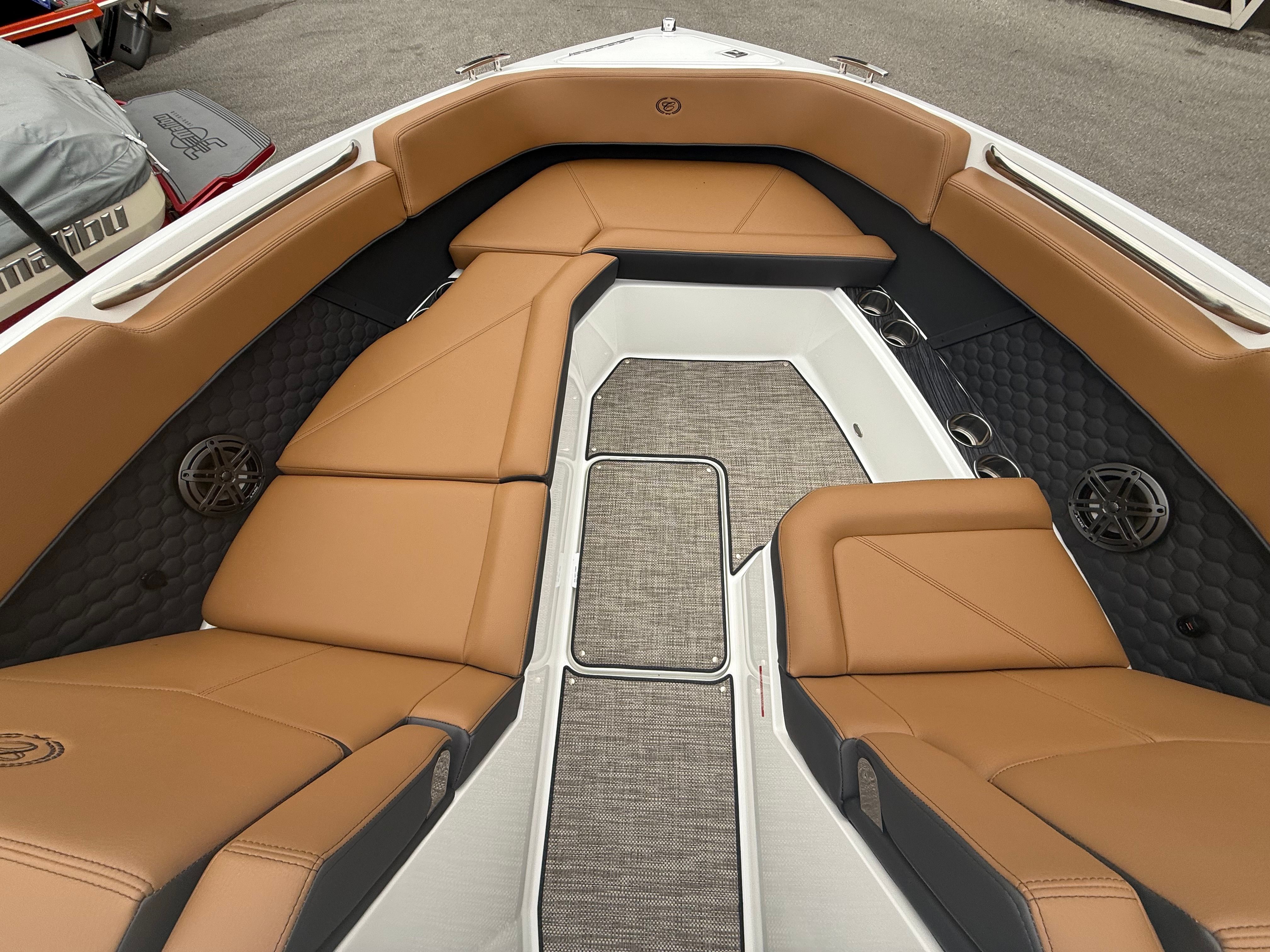 2026 Cobalt R8 Surf - 18