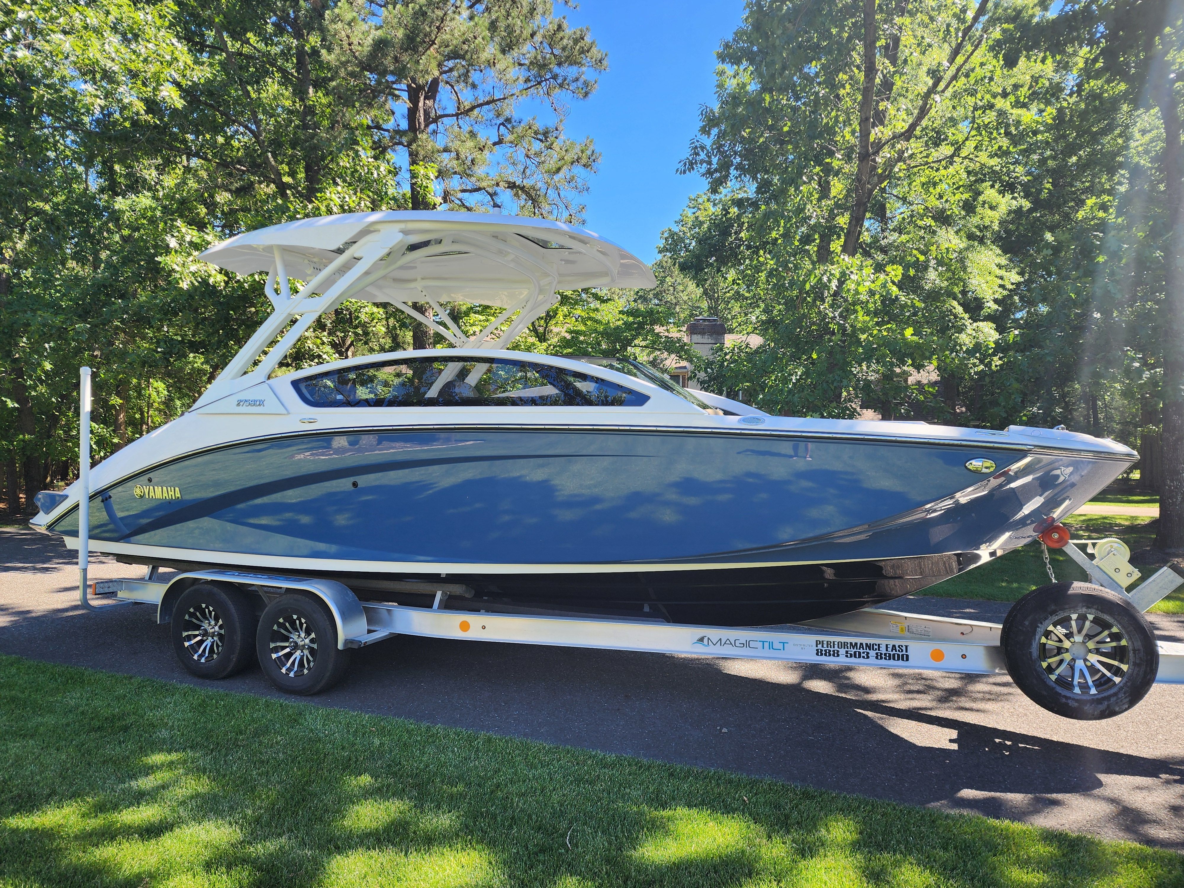 2023 Yamaha Boats sd275