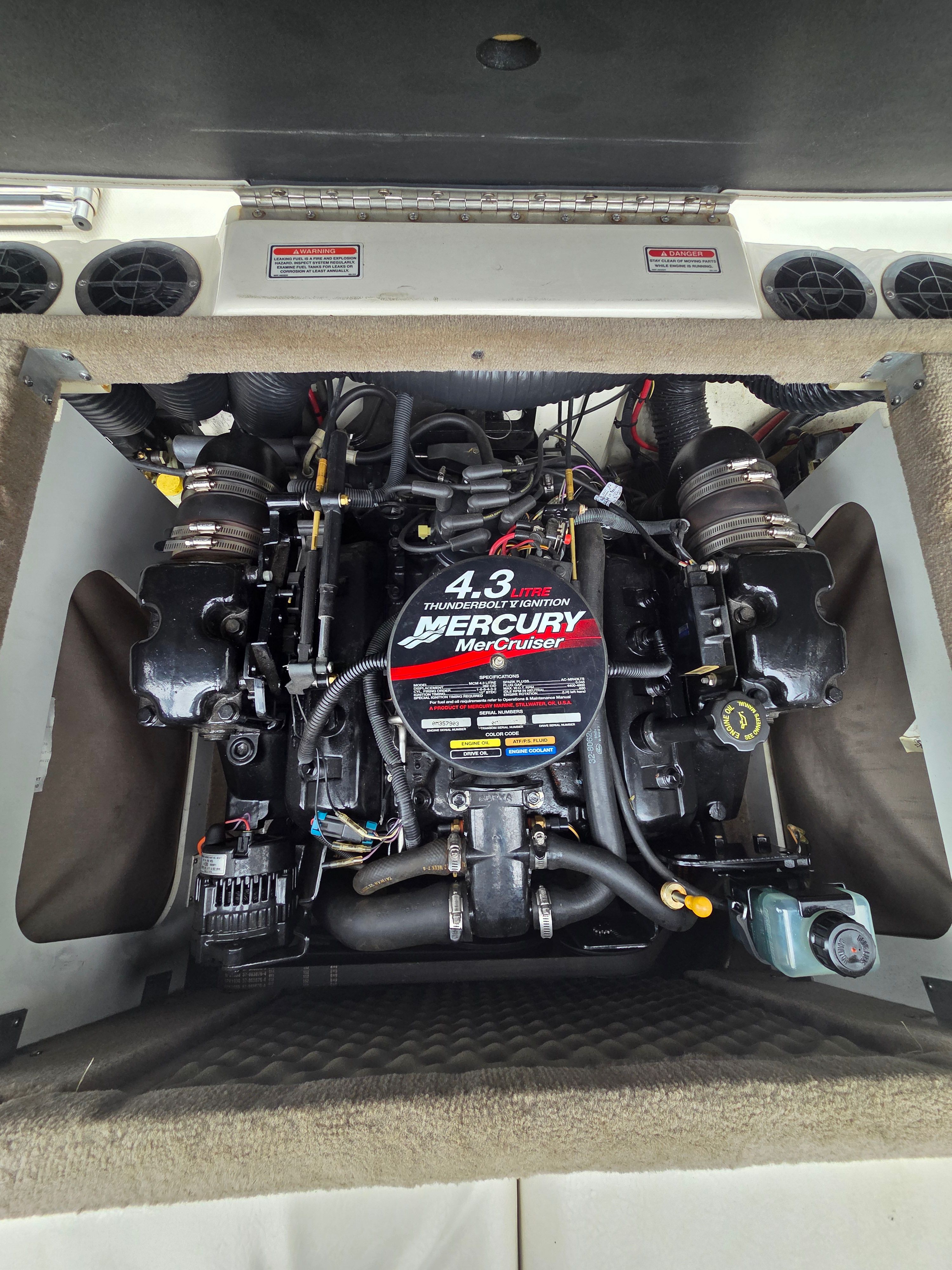 2002 Sea Ray 182 boat engine, Mercury MerCruiser 4.3L.