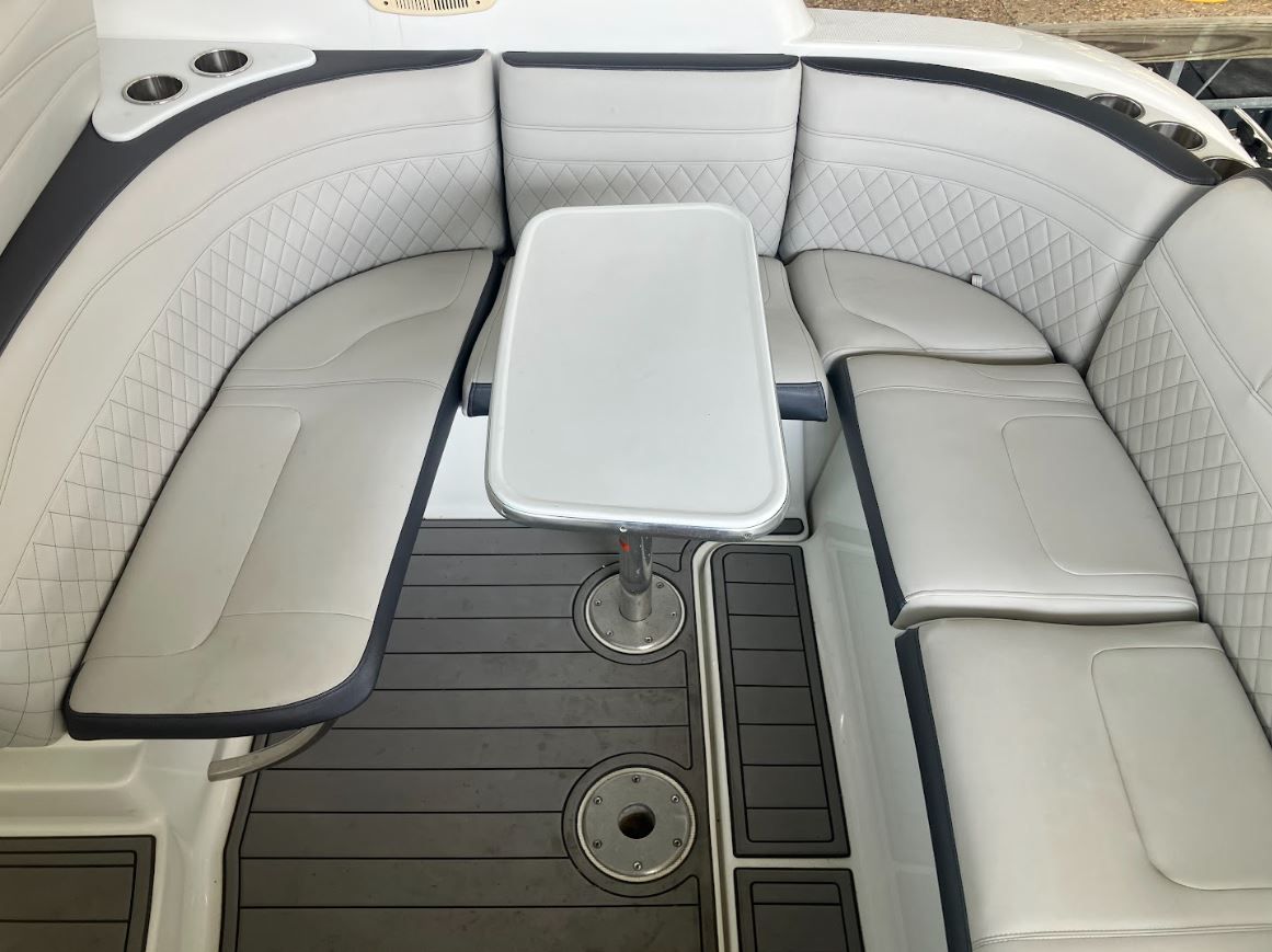 2006 Formula 31 Performance Cruiser - 9
