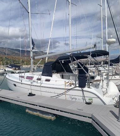 2005 Hunter Mariner 36