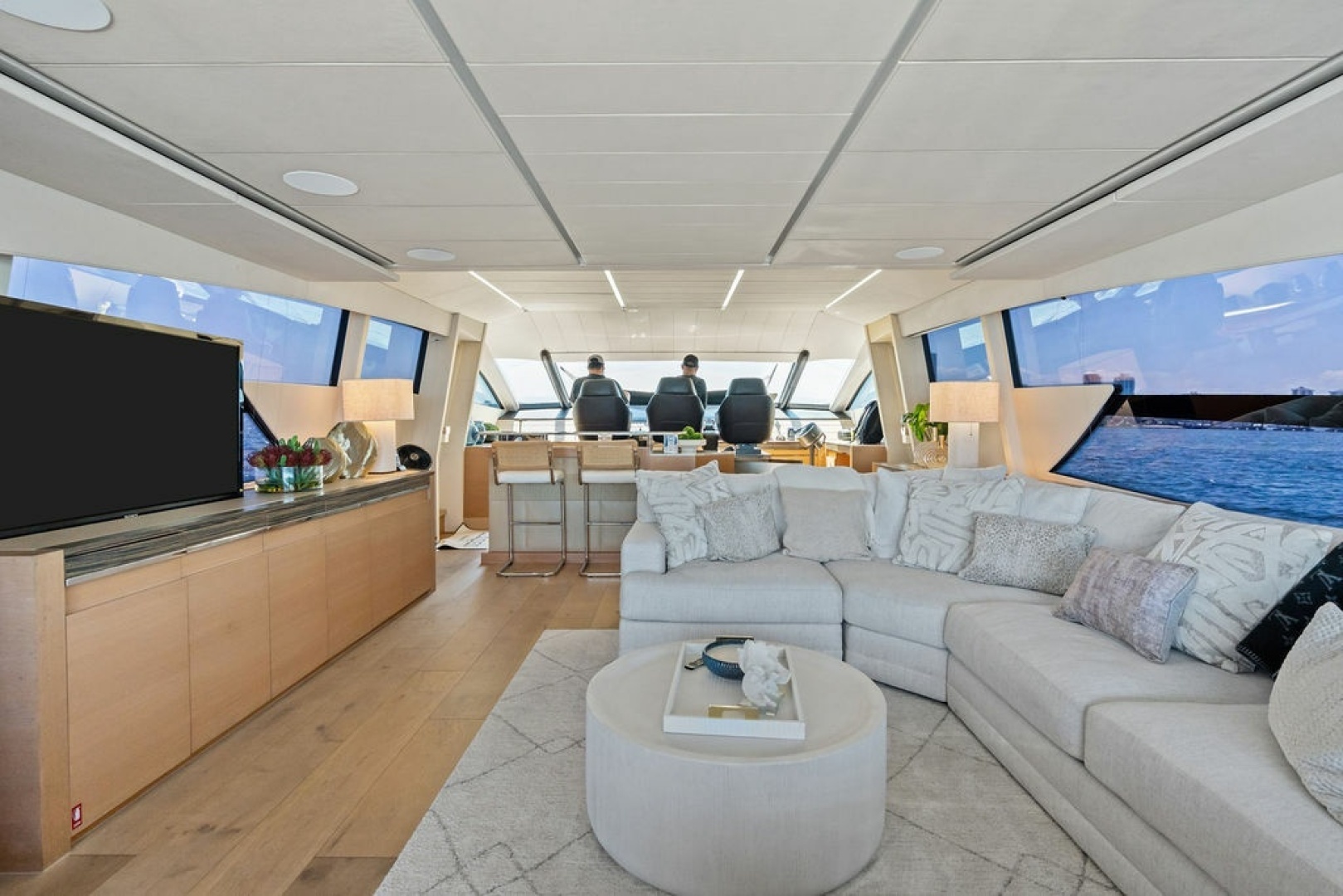 2012 Pershing 92 - Image 20