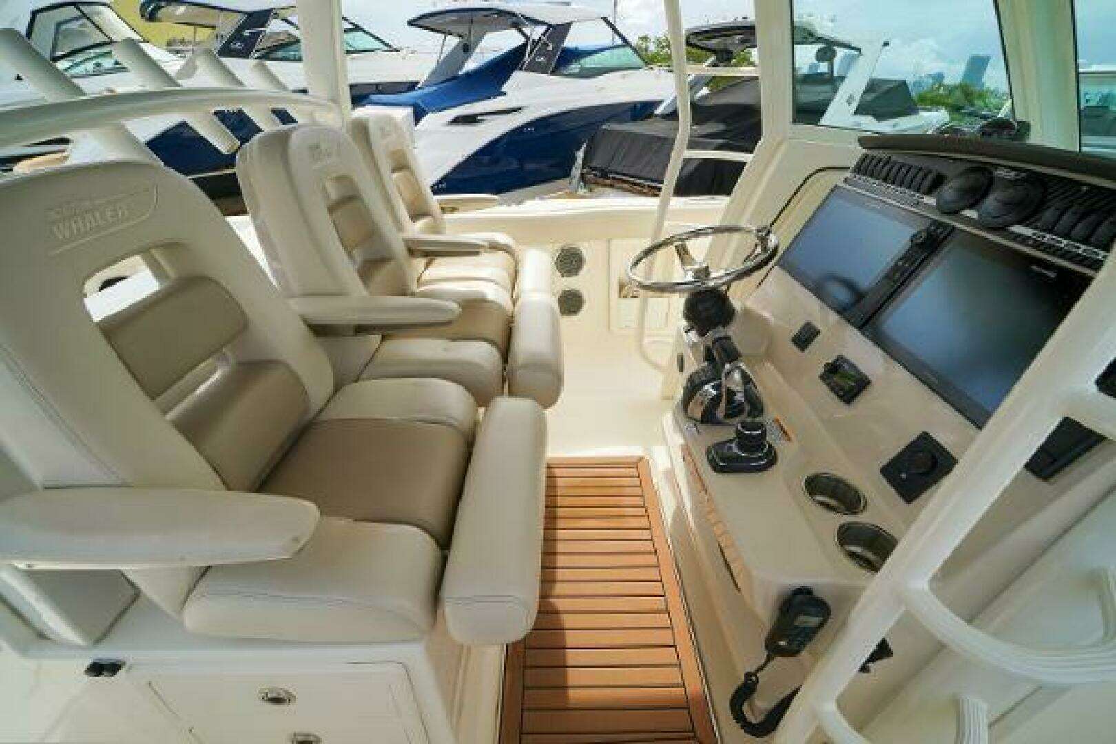 2018 Boston Whaler 380 Outrage - Image 34