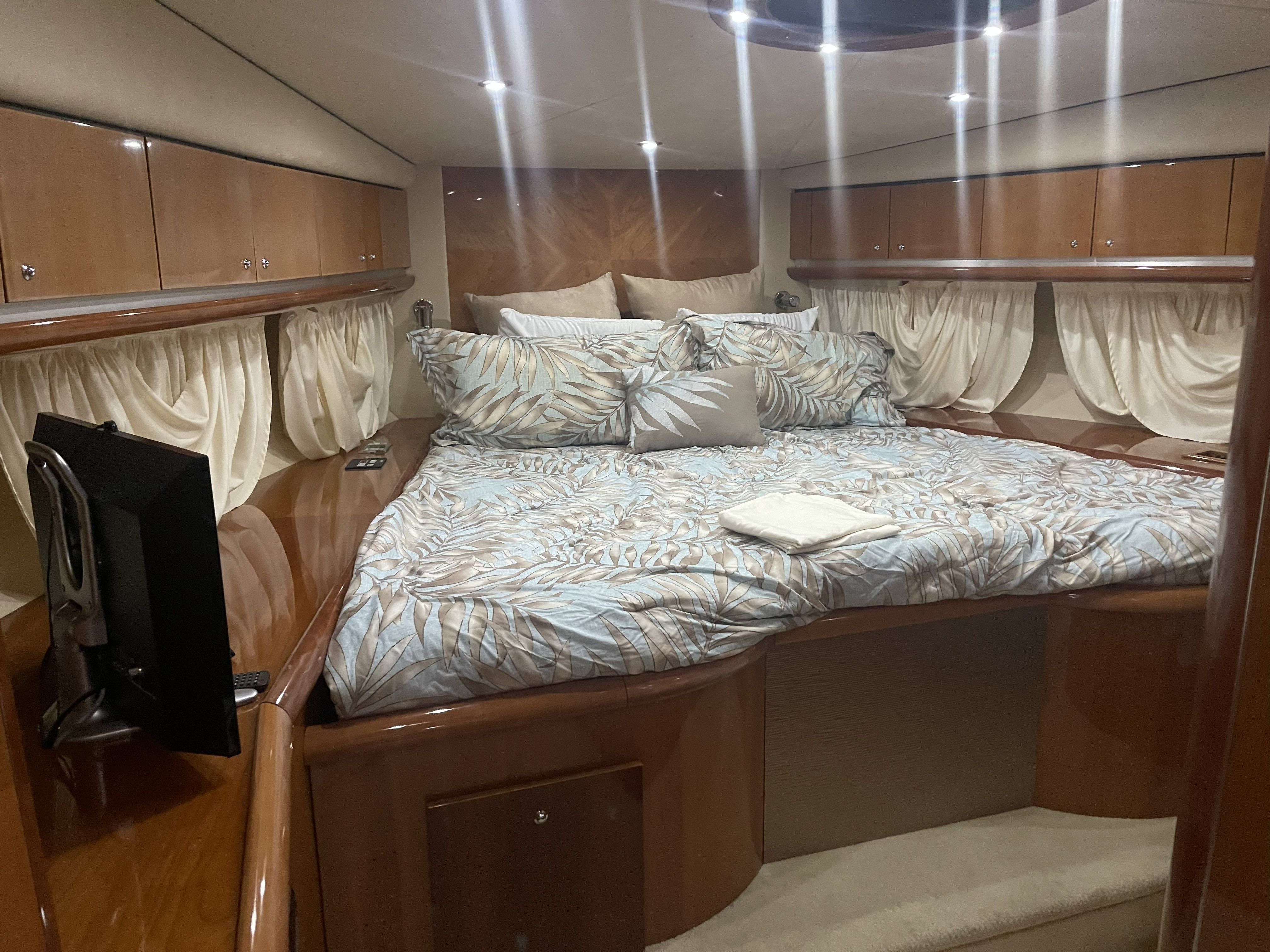 2002 Sunseeker Predator 68 - 39