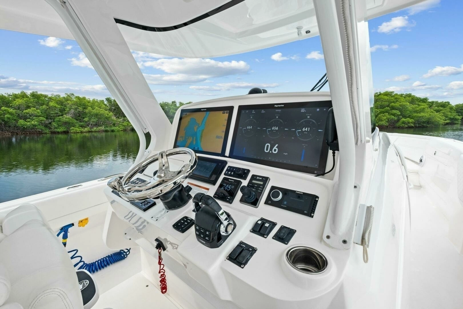2020 Intrepid 407 Nomad SE - Image 8