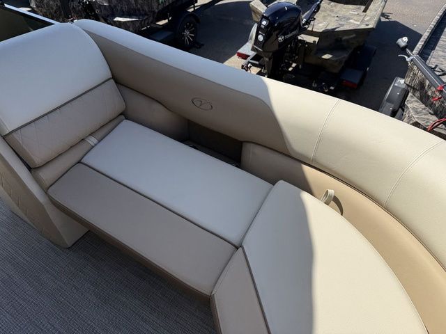 2027 Veranda 22XRC - 10