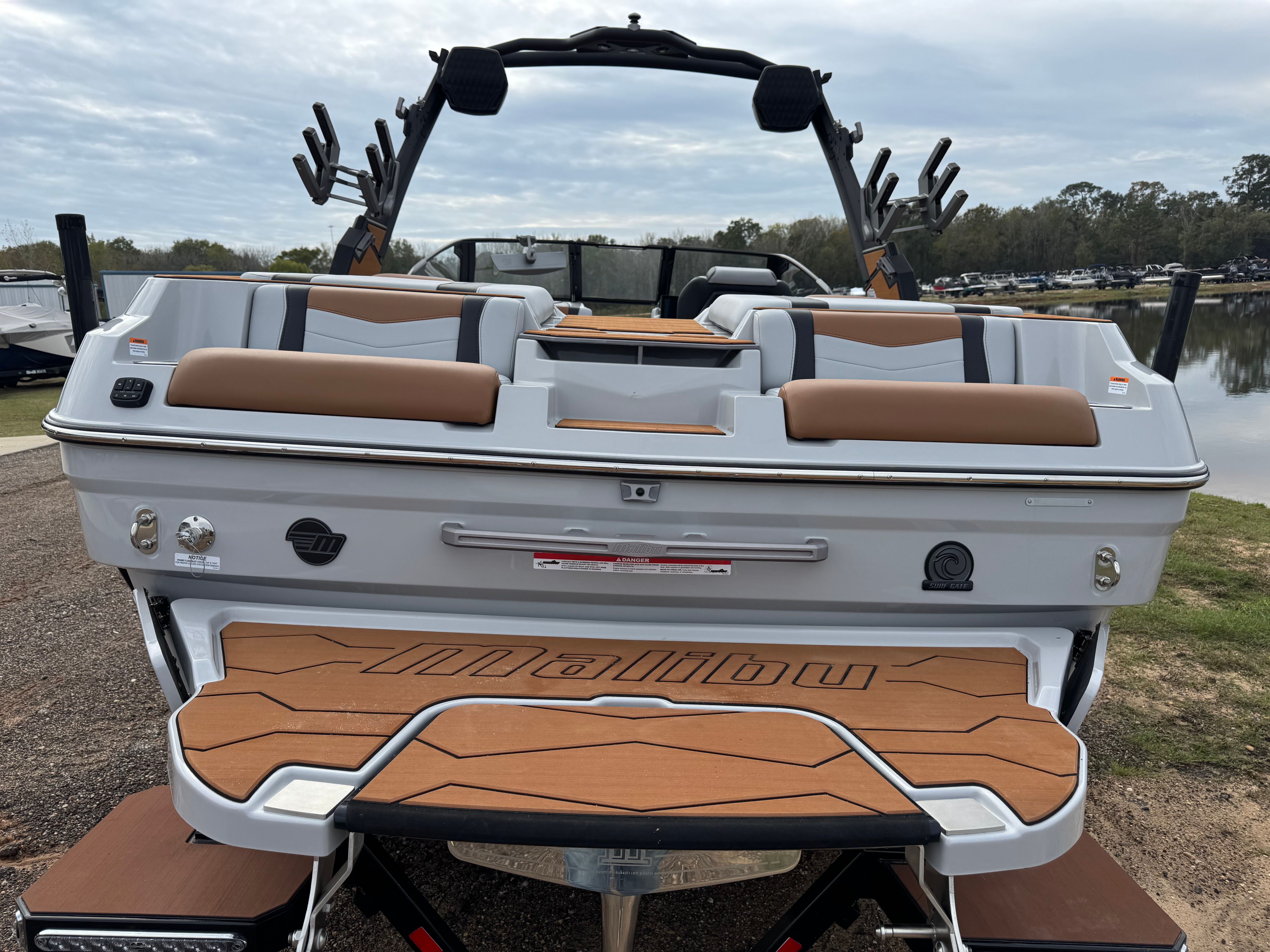 2026 MALIBU 23 MXZ - Image 5