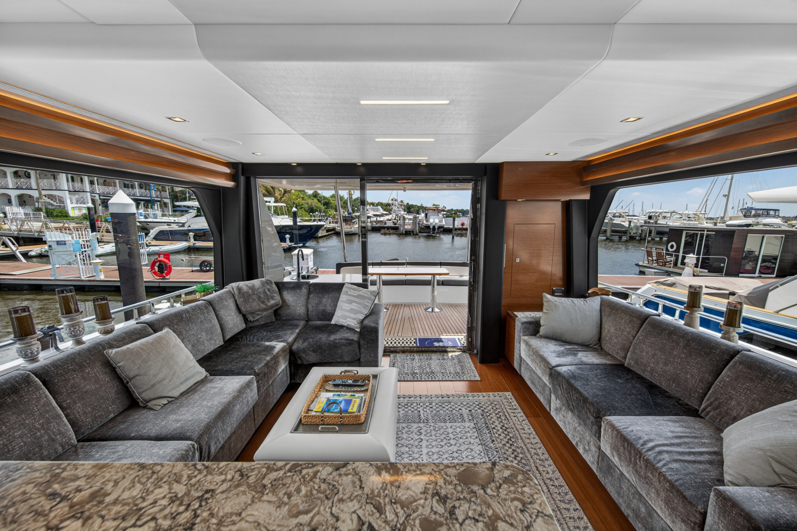 2021 Ocean Alexander 70E - Image 19