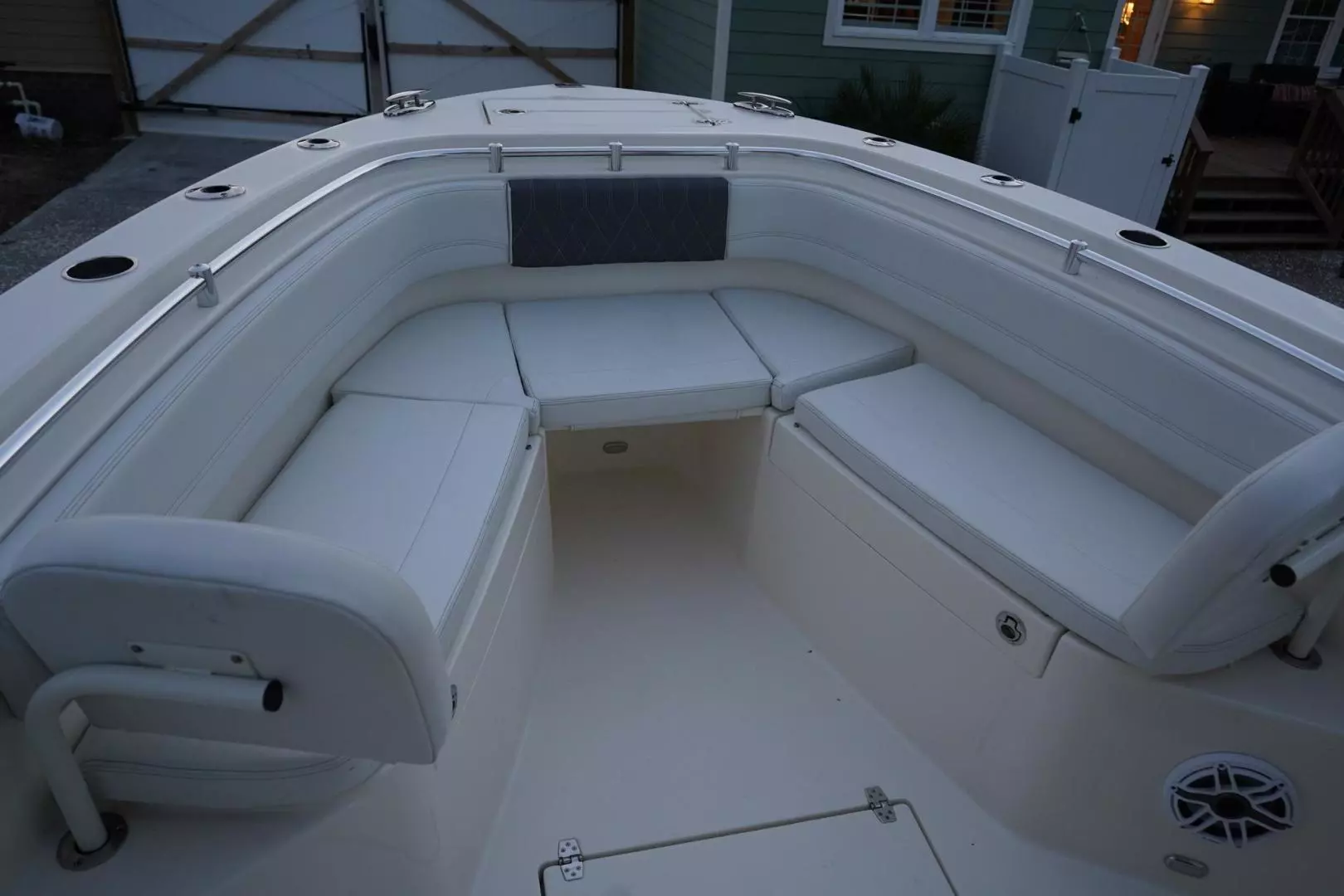2022 Cobia 262 - Image 16