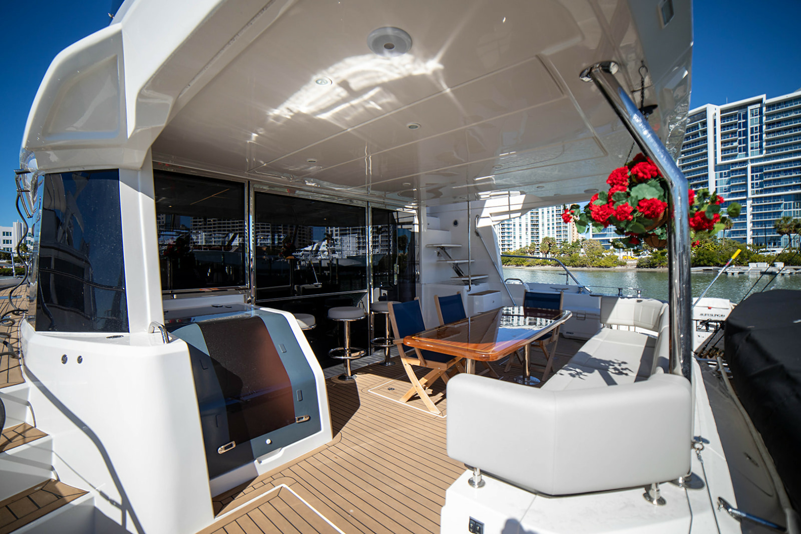 2024 Aquila 54 Yacht - Image 5