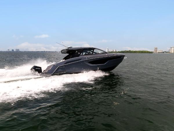 2023 Cruisers Yachts 42 GLS OB - 42